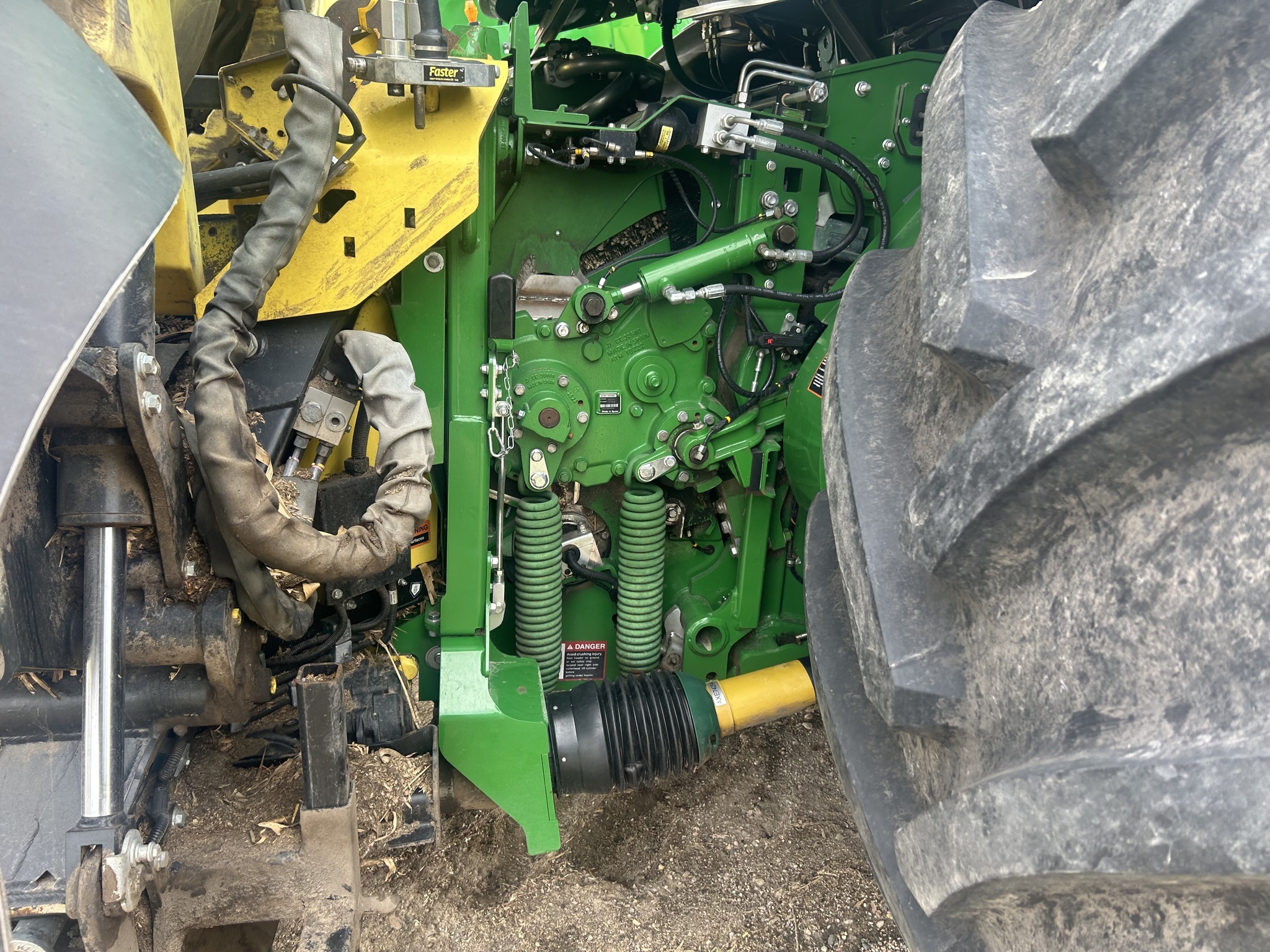 2023 John Deere 9900 Self-Propelled Forage Harvester