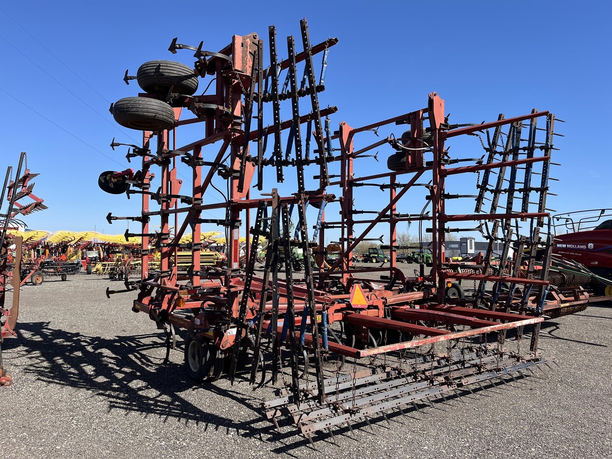  Sunflower 5055-62 Field Cultivator