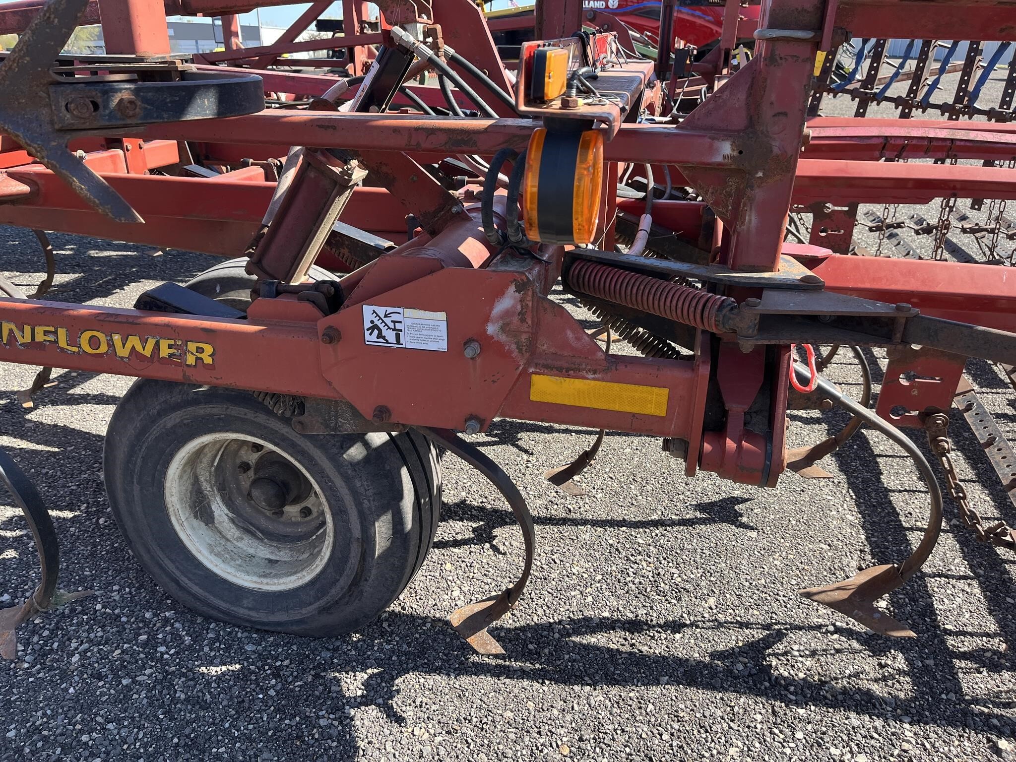  Sunflower 5055-62 Field Cultivator
