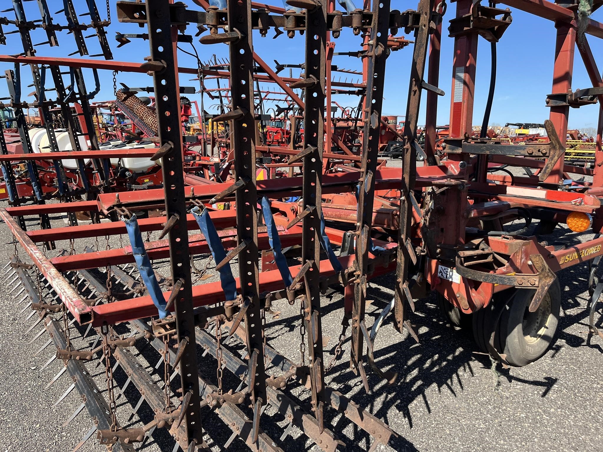  Sunflower 5055-62 Field Cultivator