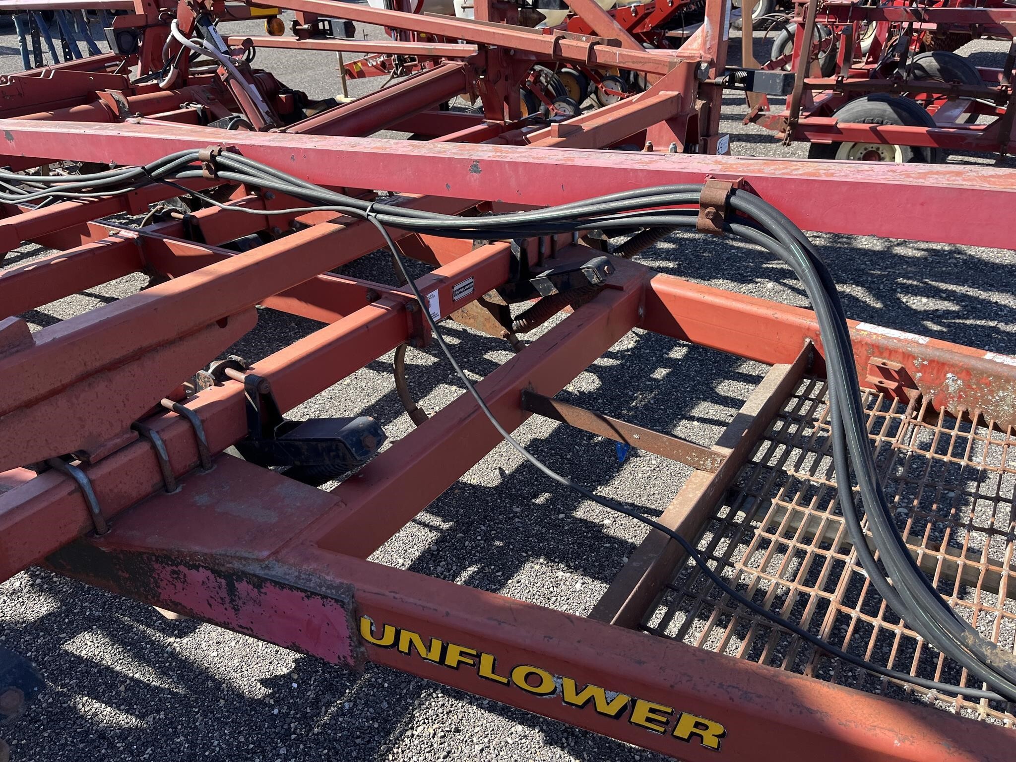  Sunflower 5055-62 Field Cultivator