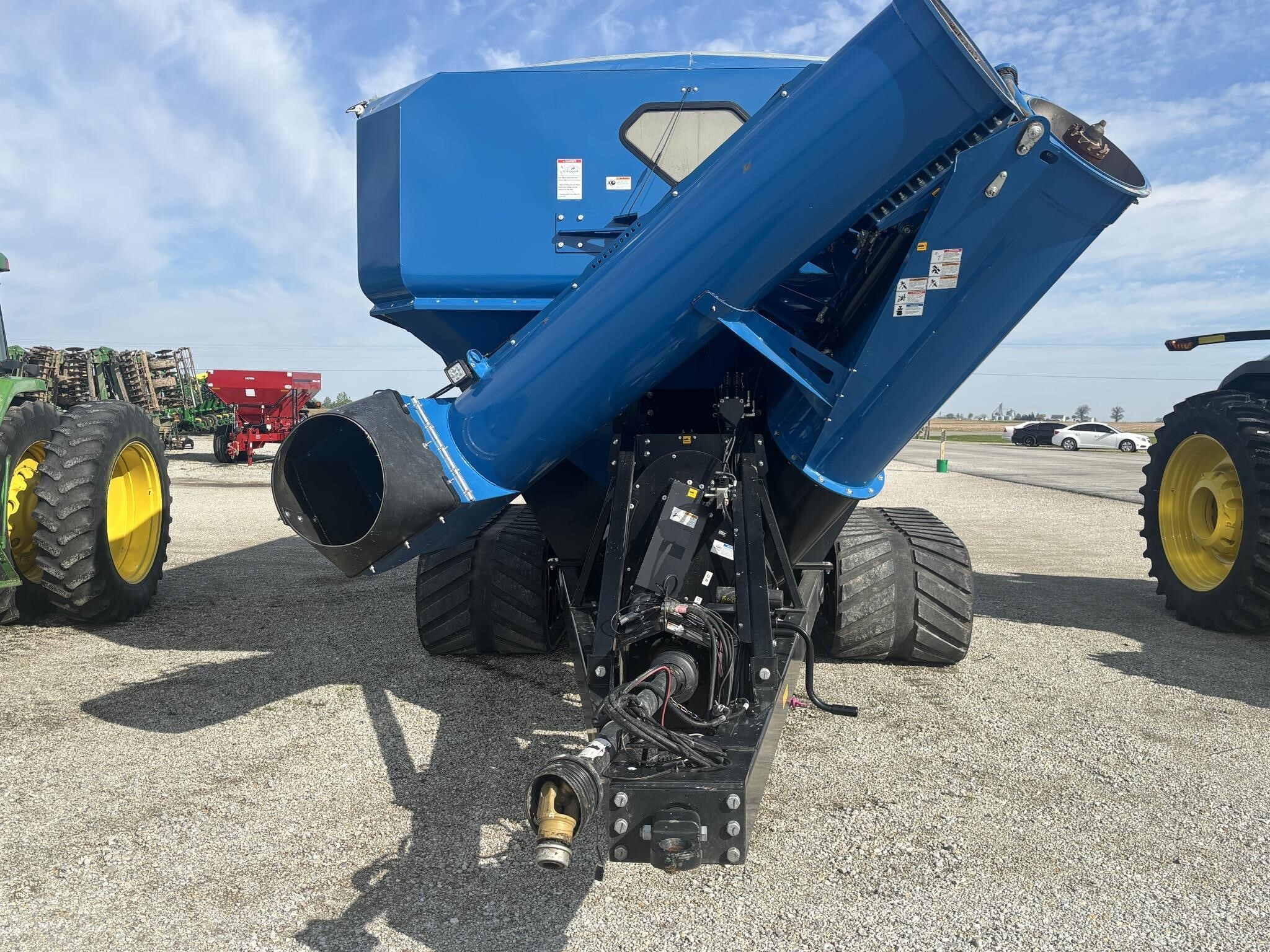 2021 Kinze 1105 Grain Cart