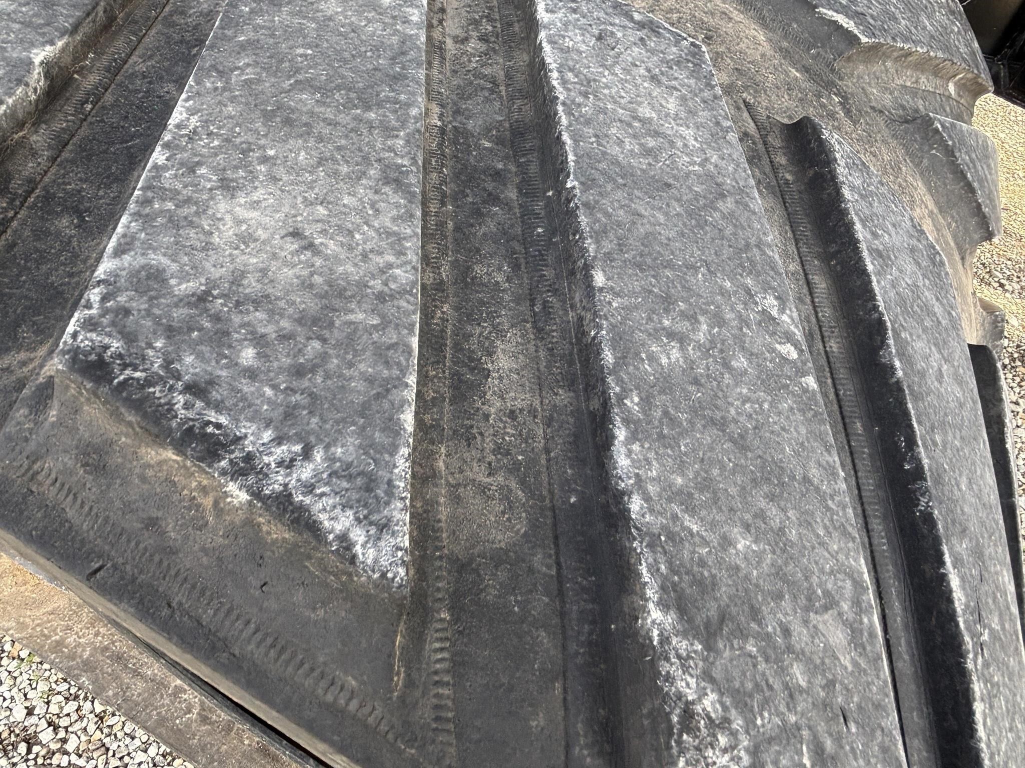 2021 Kinze 1105 Grain Cart