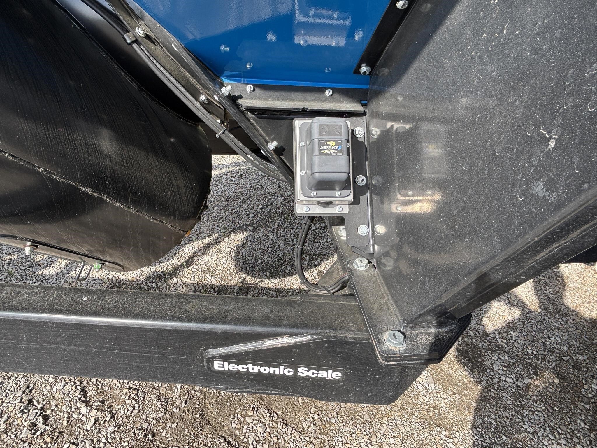 2021 Kinze 1105 Grain Cart