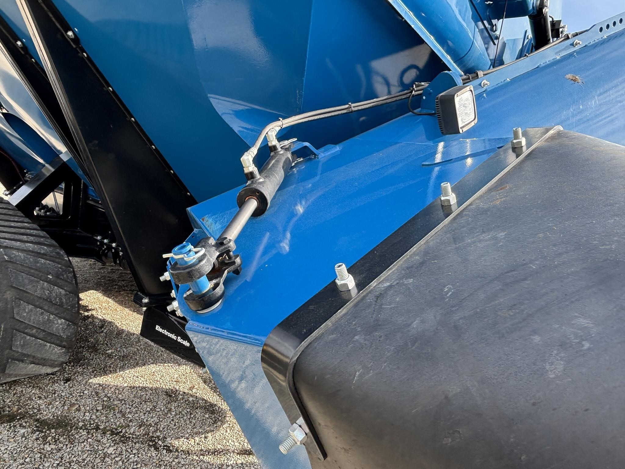 2021 Kinze 1105 Grain Cart