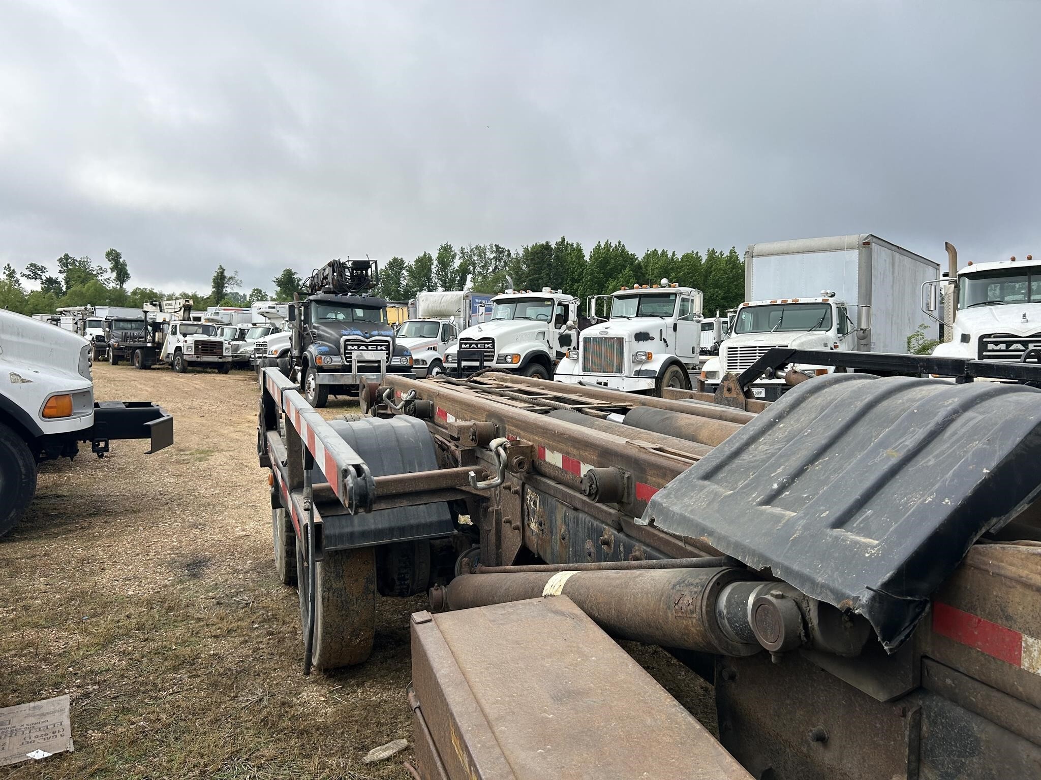 2005 Mack Granite CV713 Dump Trucks/Trailer