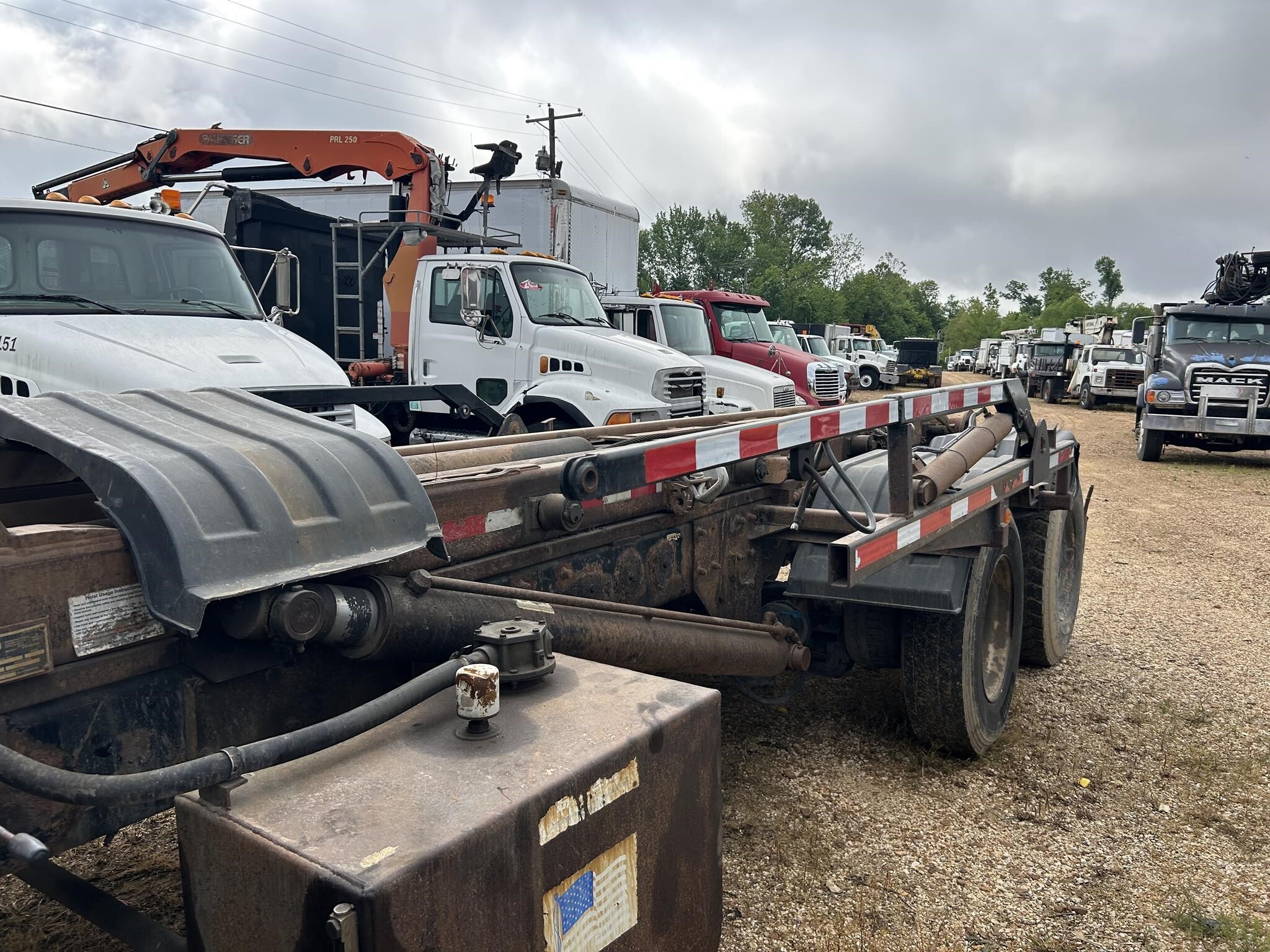 2005 Mack Granite CV713 Dump Trucks/Trailer