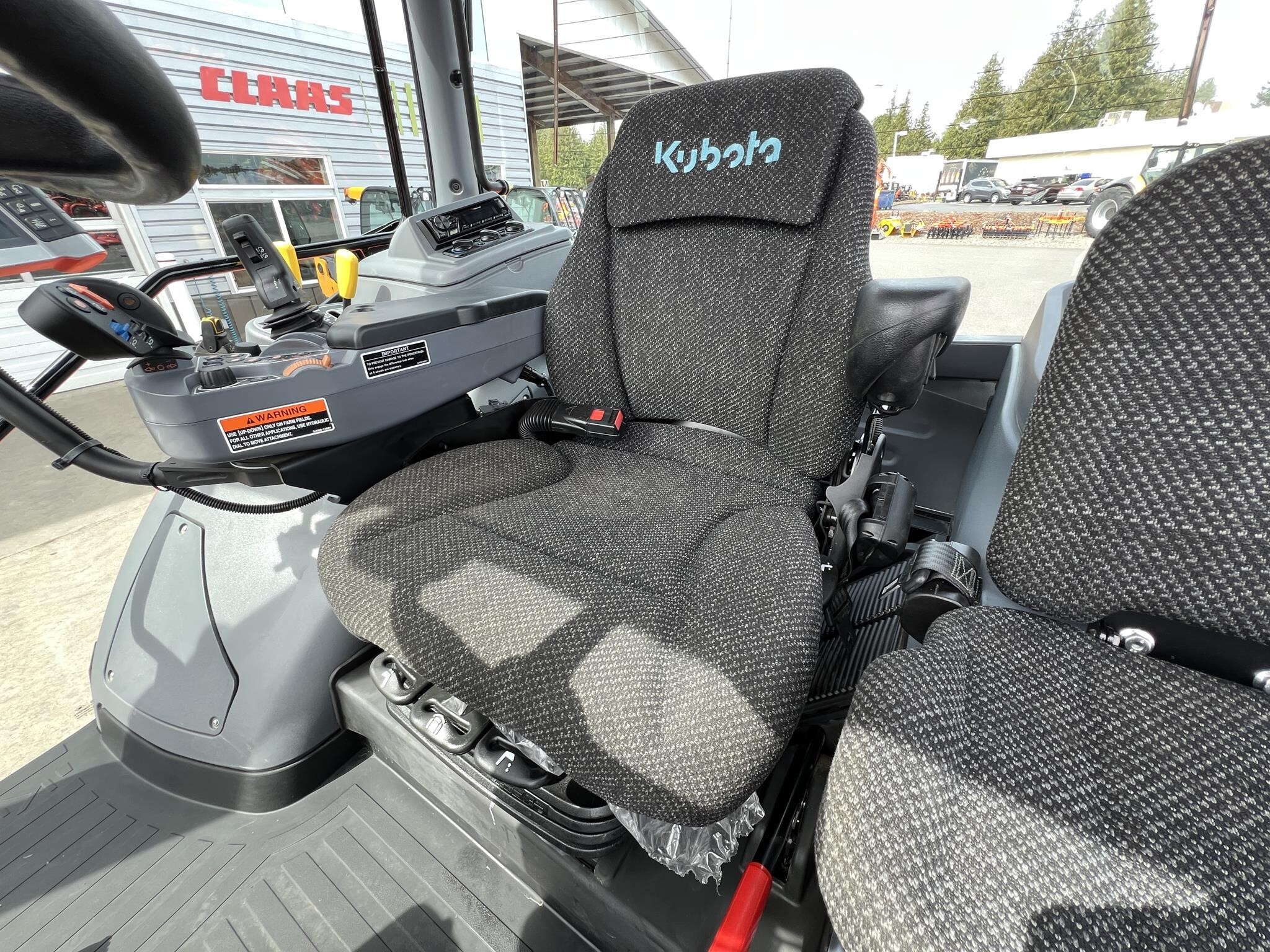 2019 Kubota M7-152 PREMIUM Tractor