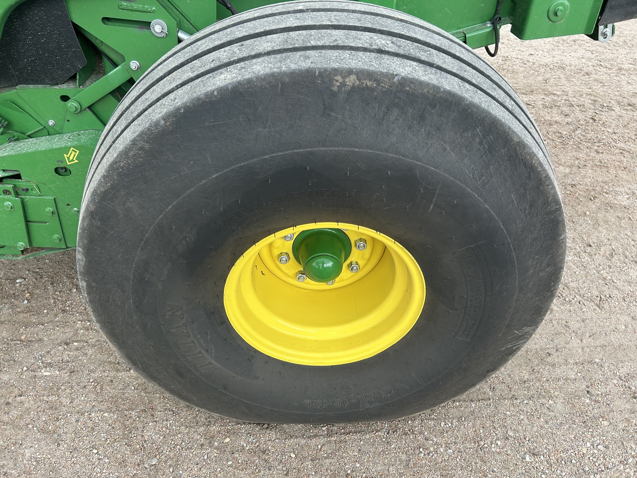 2023 John Deere 560R Round Baler