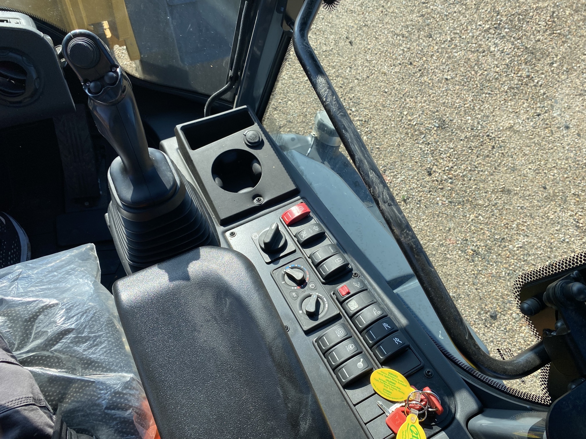 2022 John Deere 344L Front End Loader