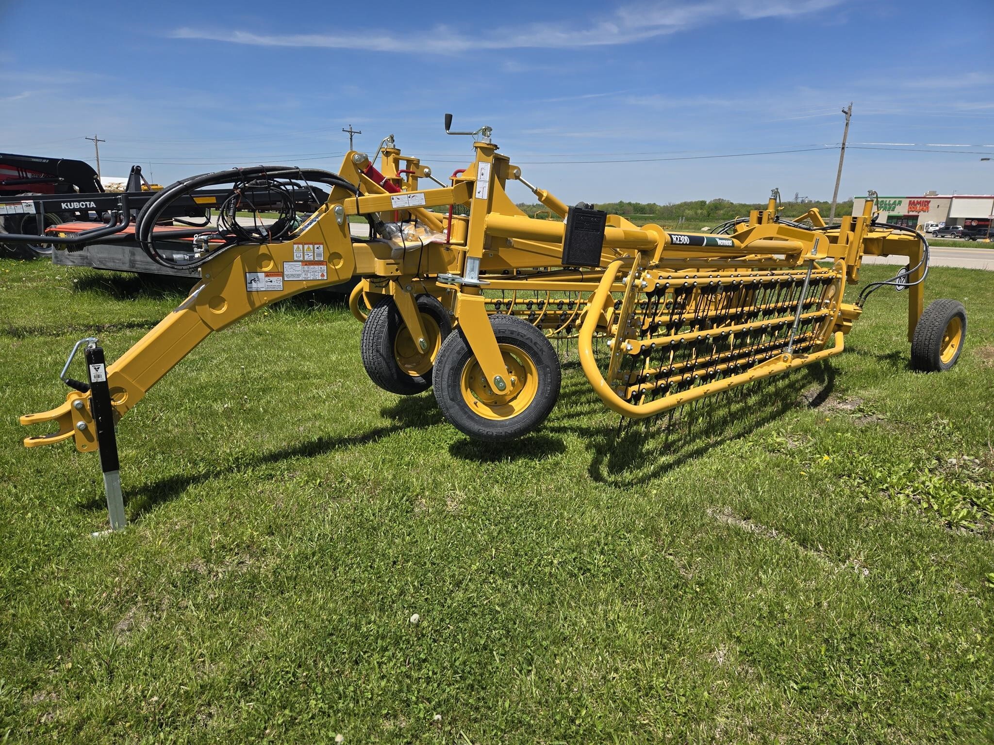 2025 Vermeer R2300 Rake