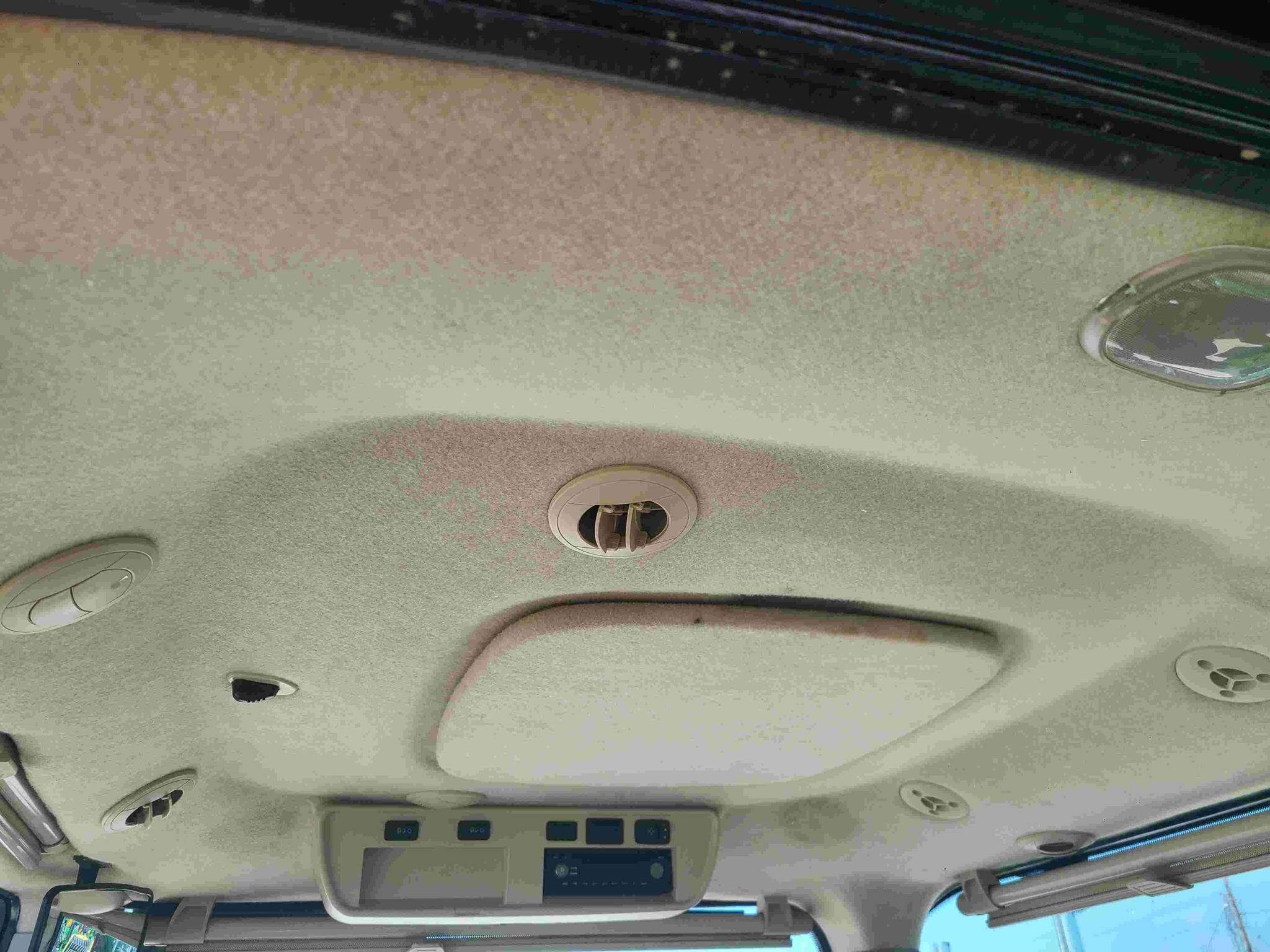 2014 John Deere 8370R Tractor