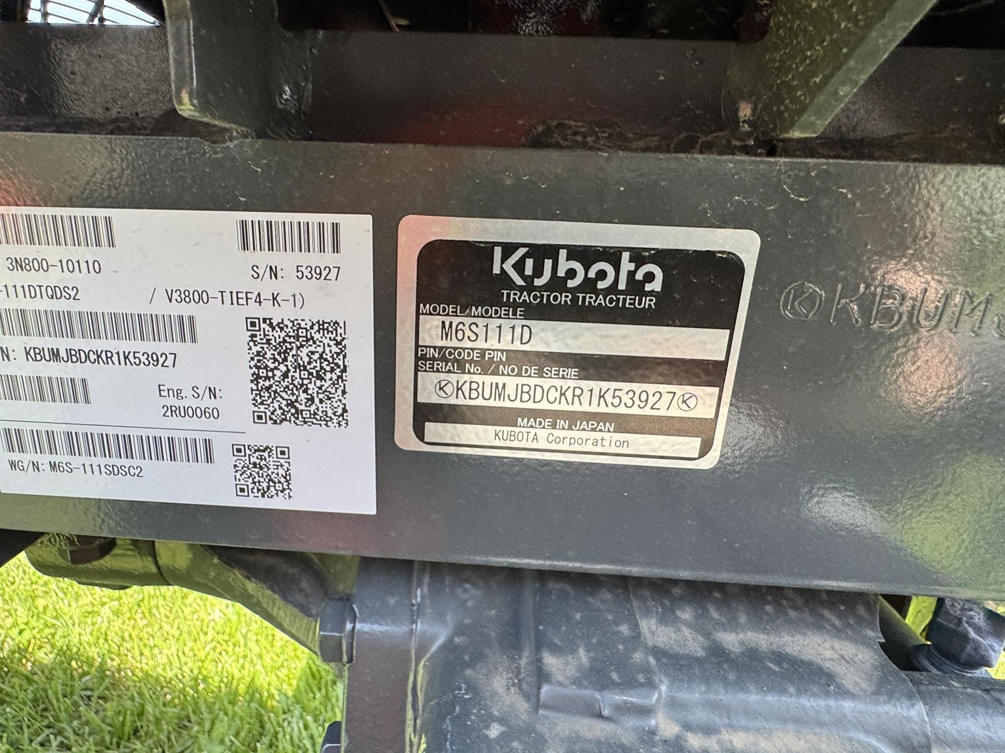  Kubota M6S-111SDS2 Tractor