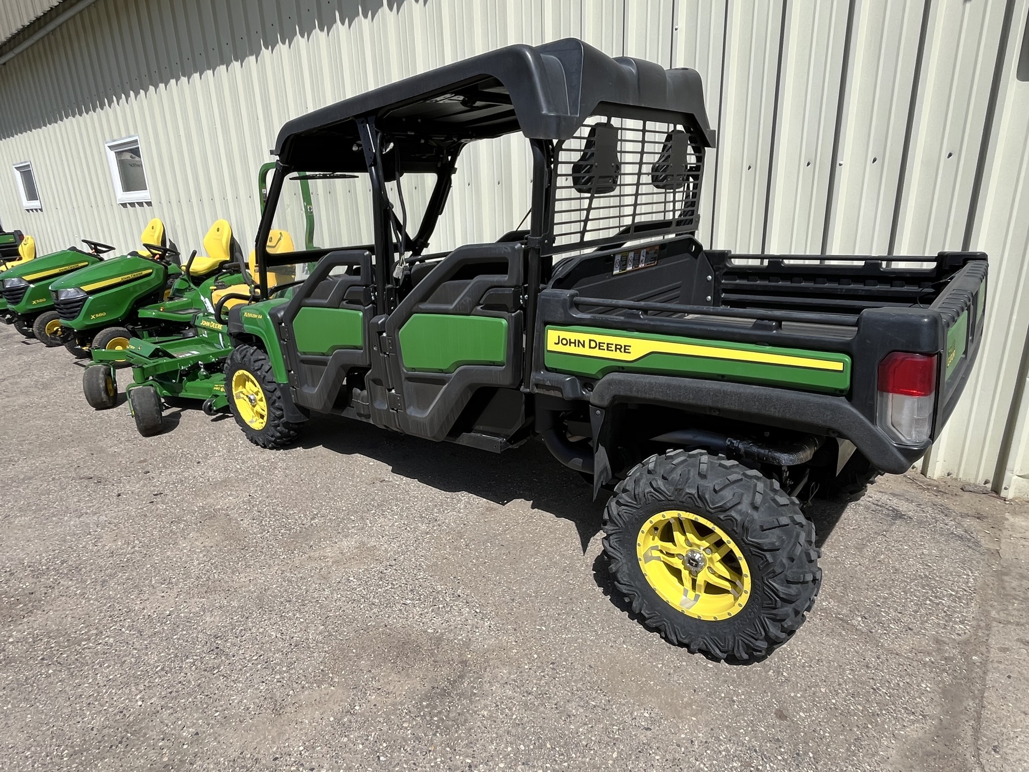 2023 John Deere XUV 825M S4 ATVs and Utility Vehicle