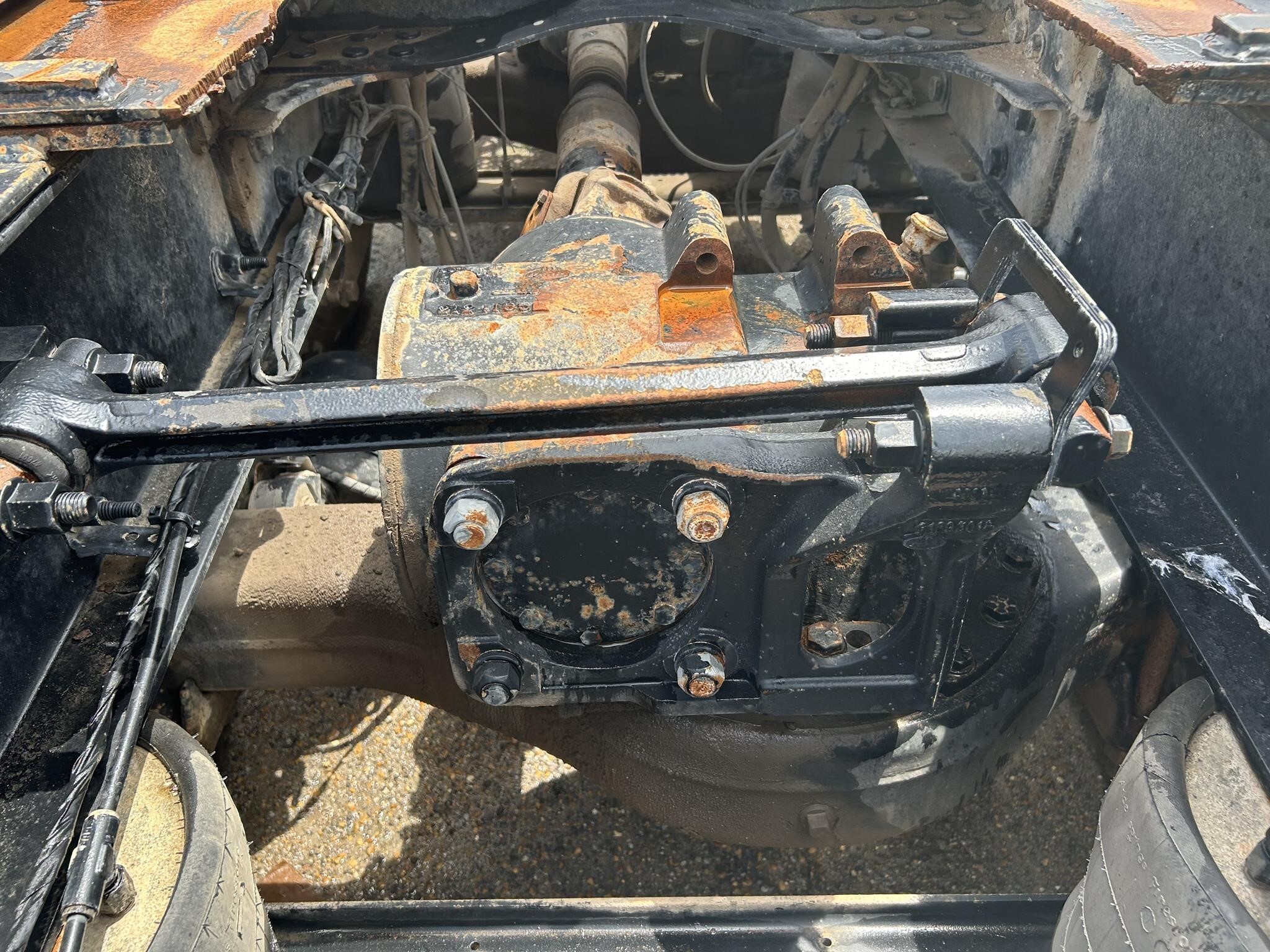 2012 Mack GU713 Semi Trucks/Trailer