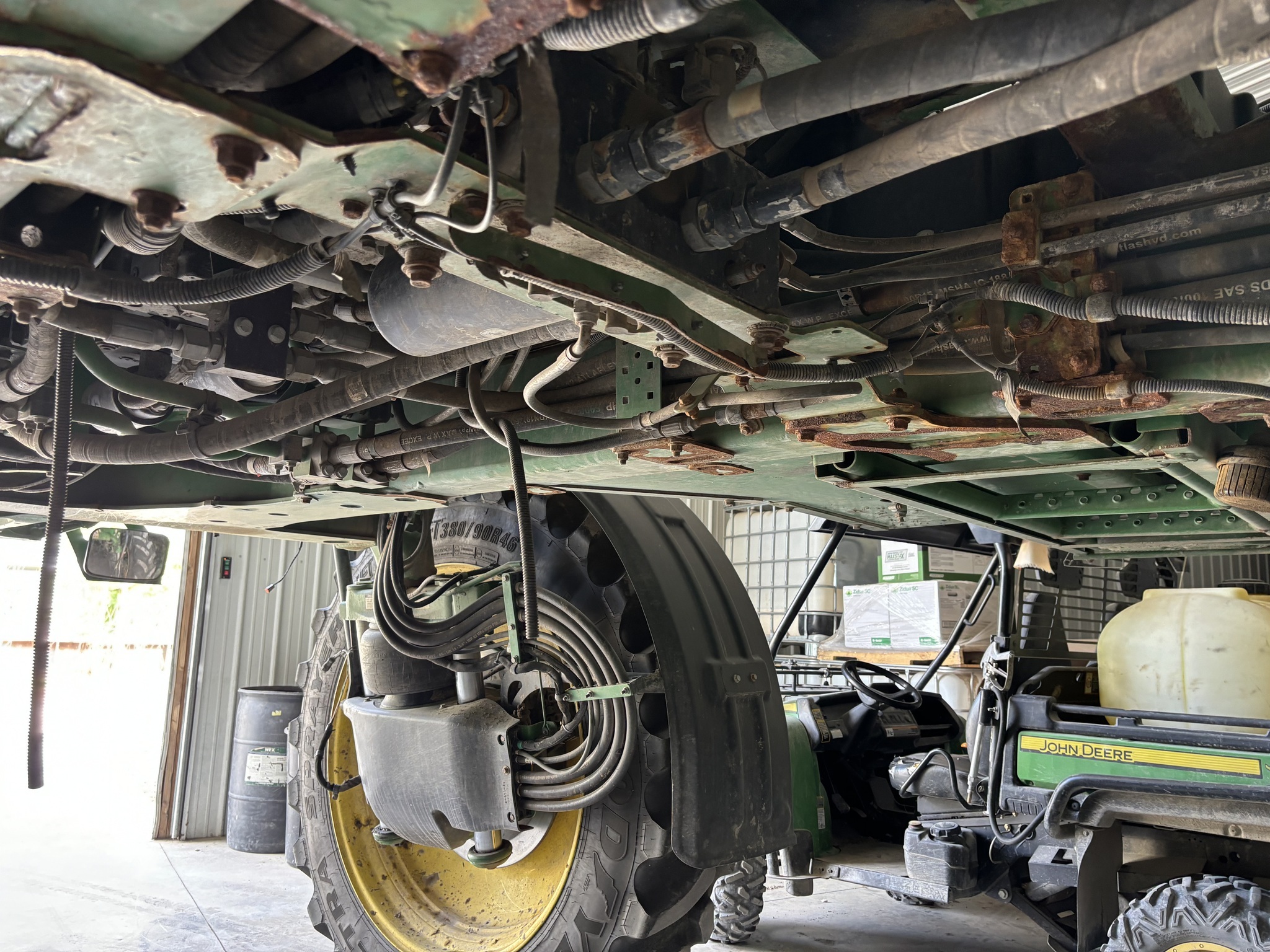 2017 John Deere R4038 Self-Propelled Sprayer