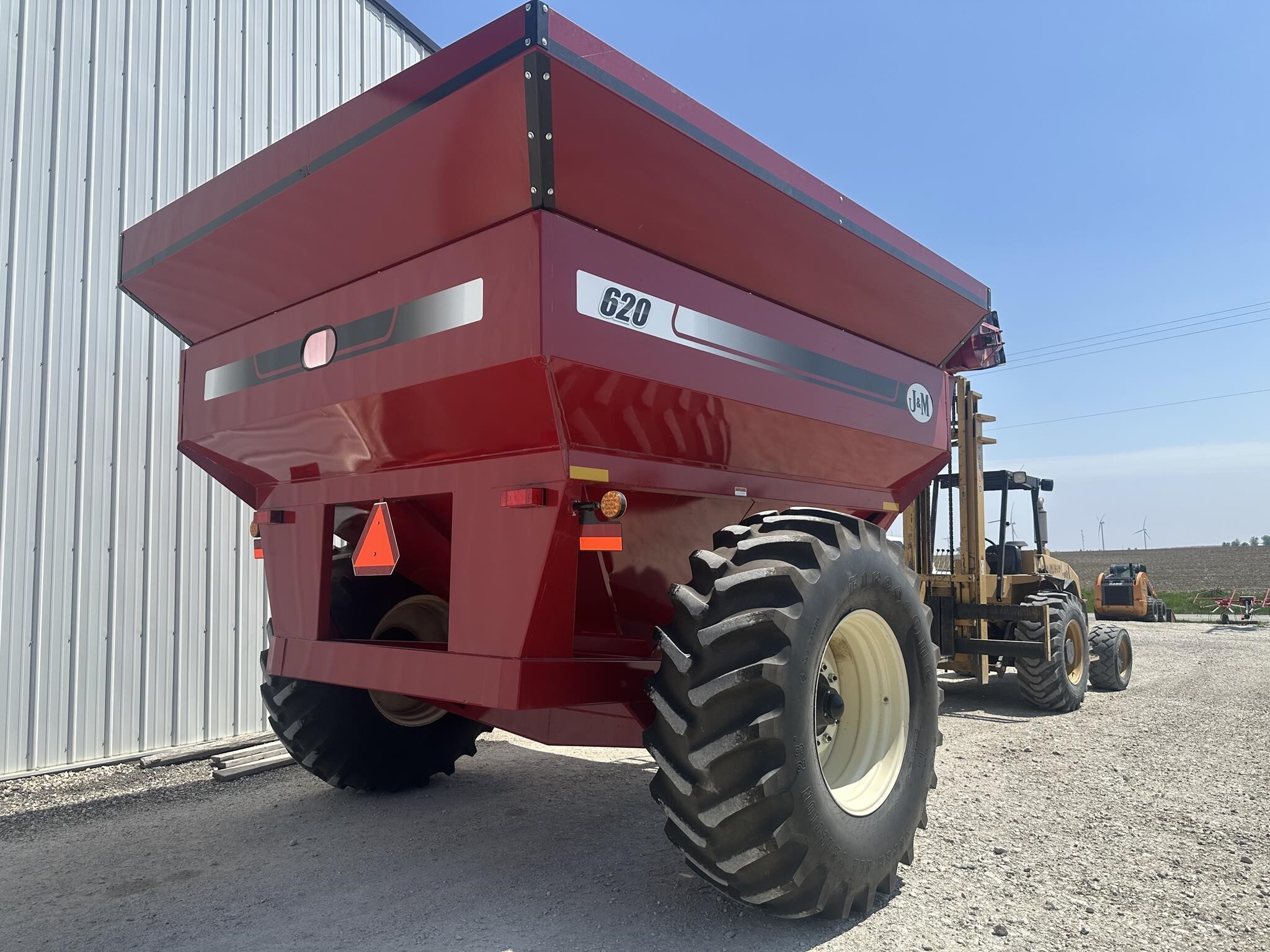 2012 J&M 620-14 Grain Cart