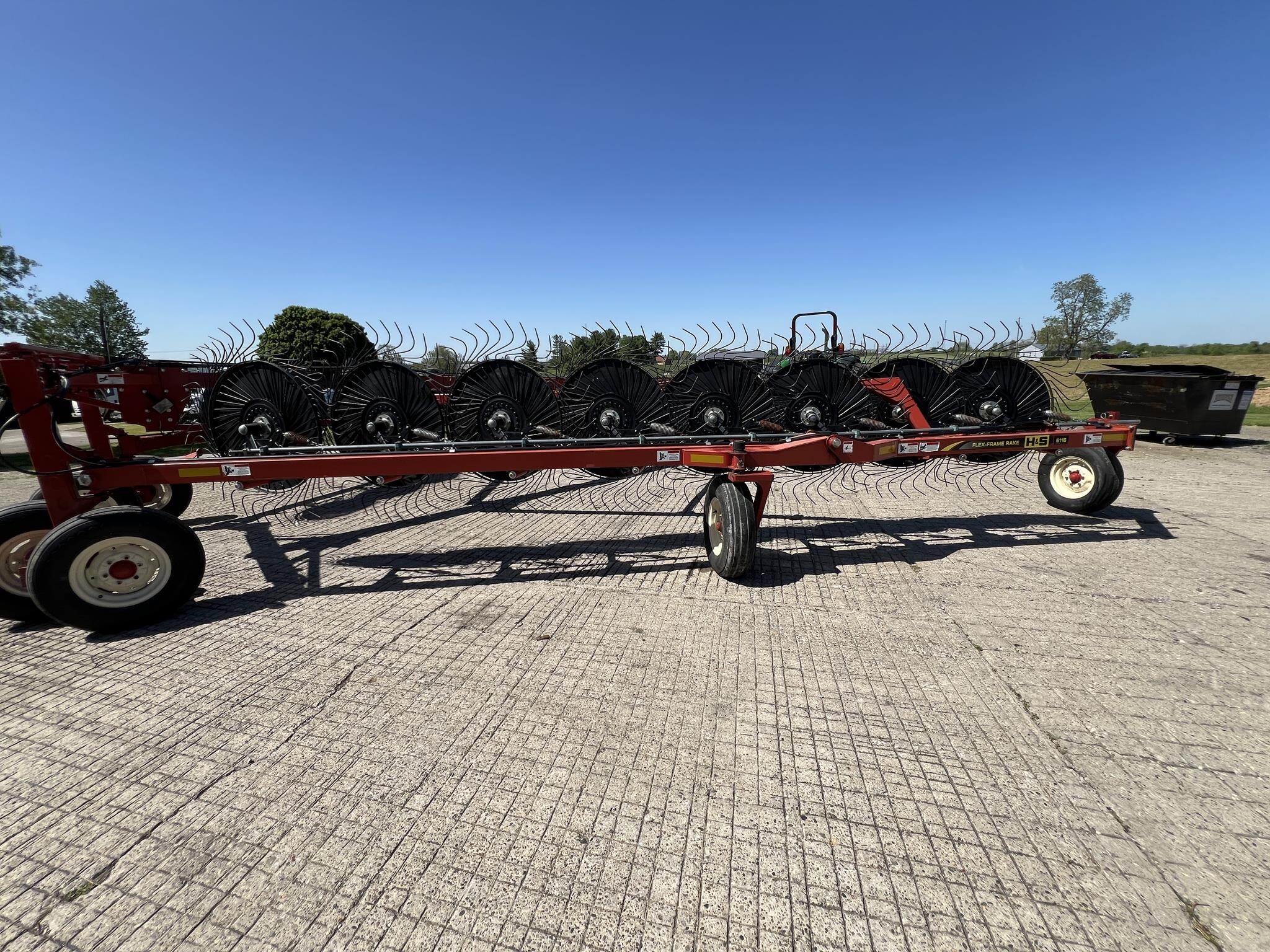 2021 H & S 6116 Rake