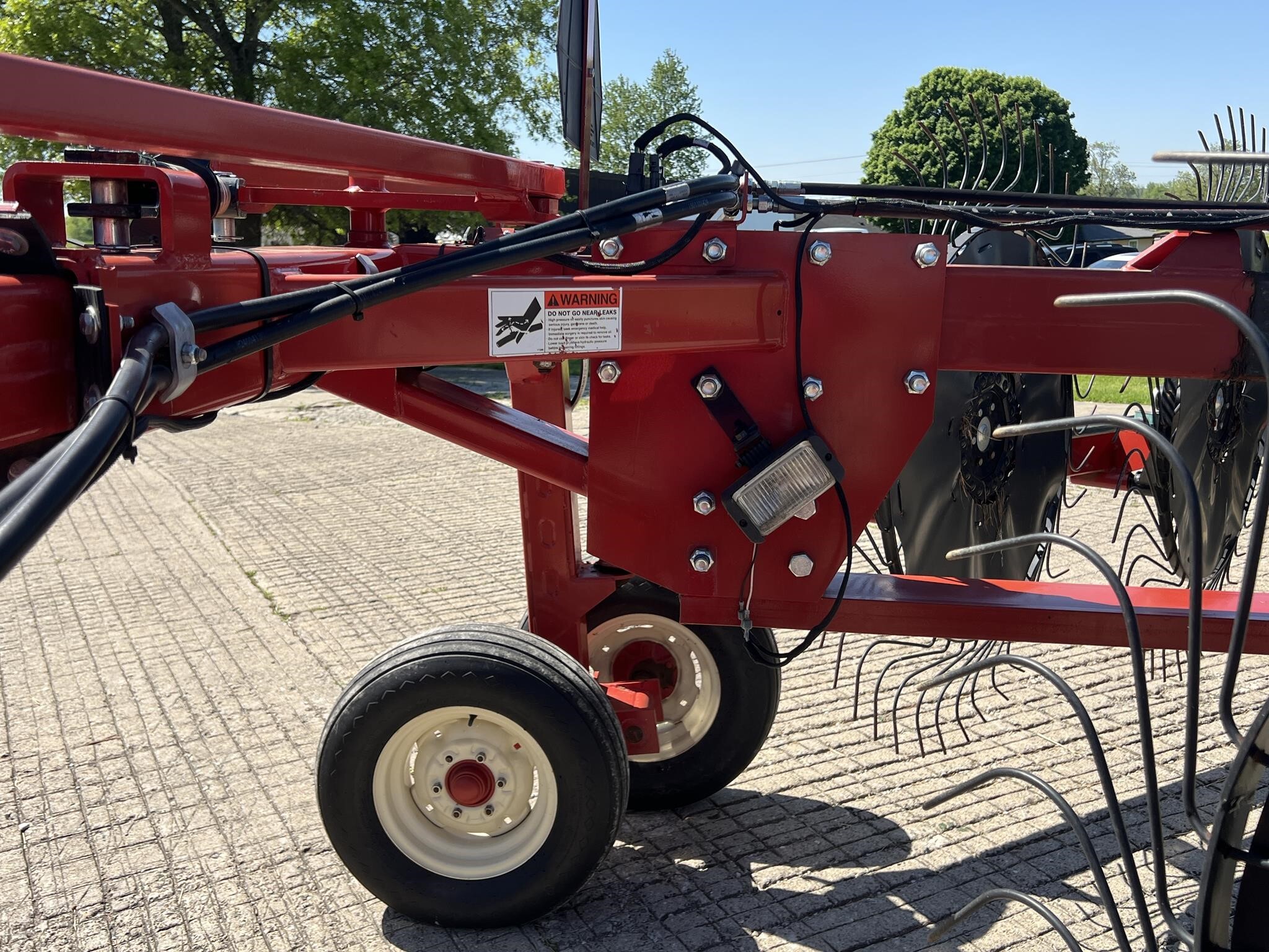 2021 H & S 6116 Rake