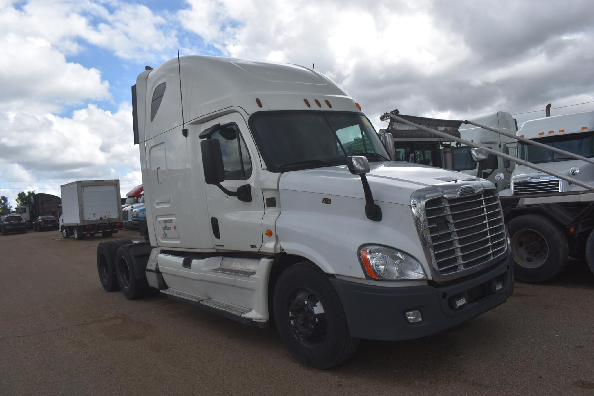 2012 Freightliner Cascadia 125 Semi Trucks/Trailer