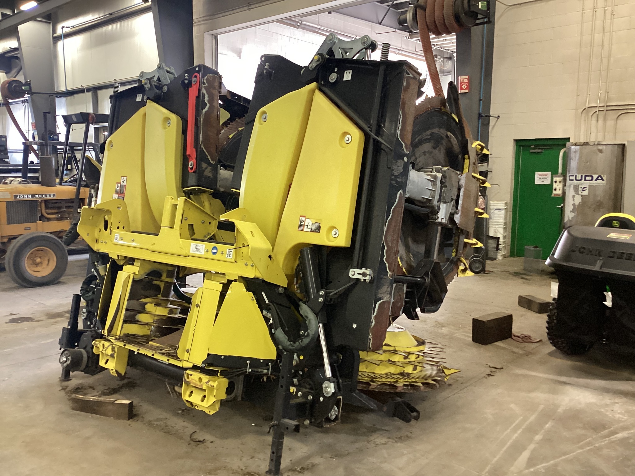 2022 John Deere 772 Corn Head