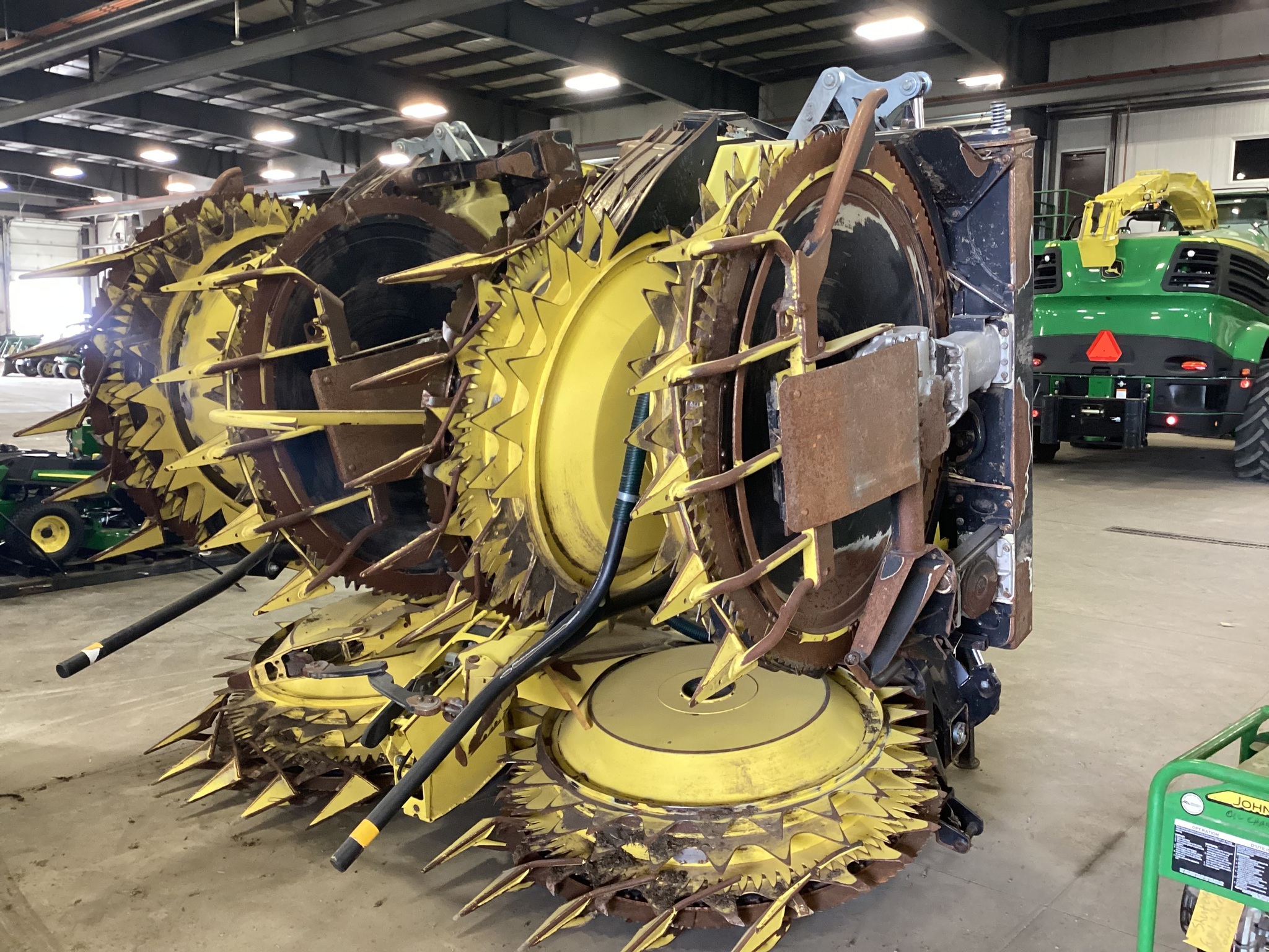 2022 John Deere 772 Corn Head