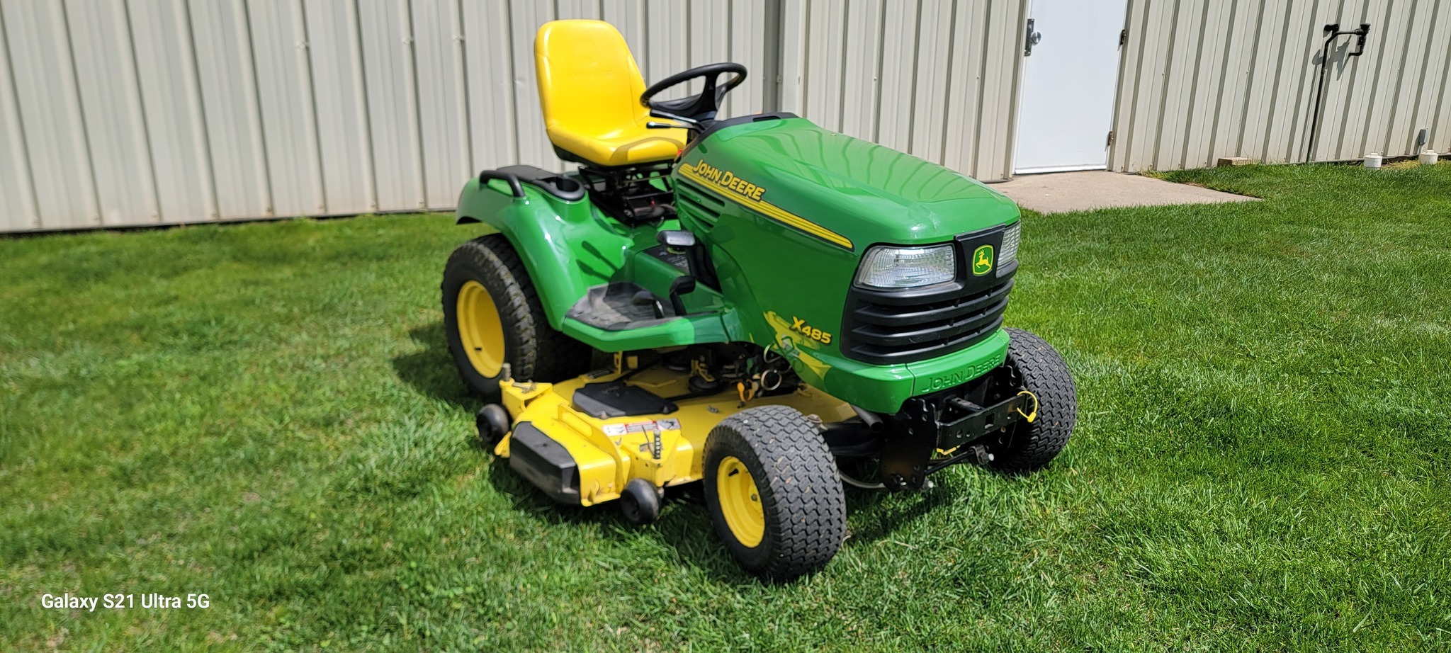 2004 John Deere X485 Lawn Mower