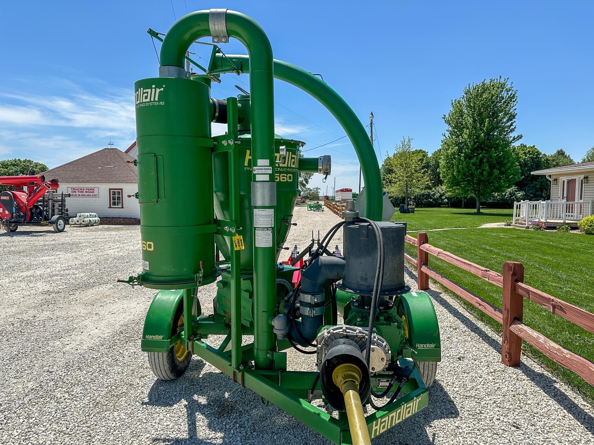  Handlair 560 Grain Vac