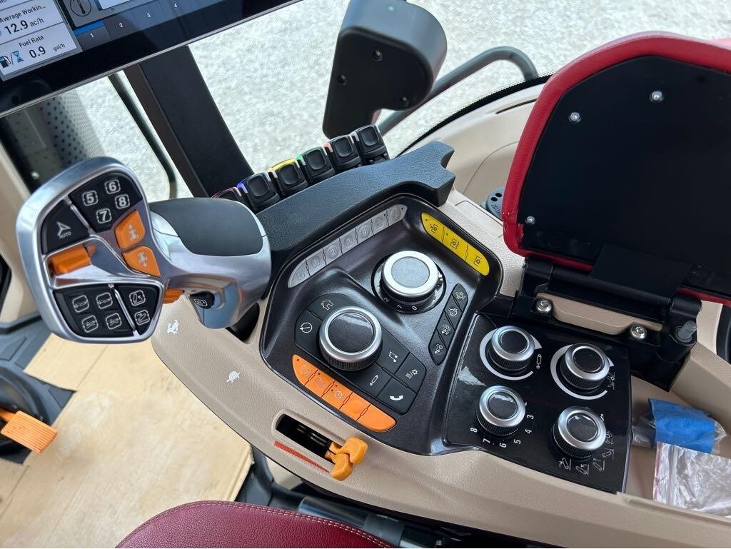 2024 Case IH MAGNUM 240 CVX Tractor