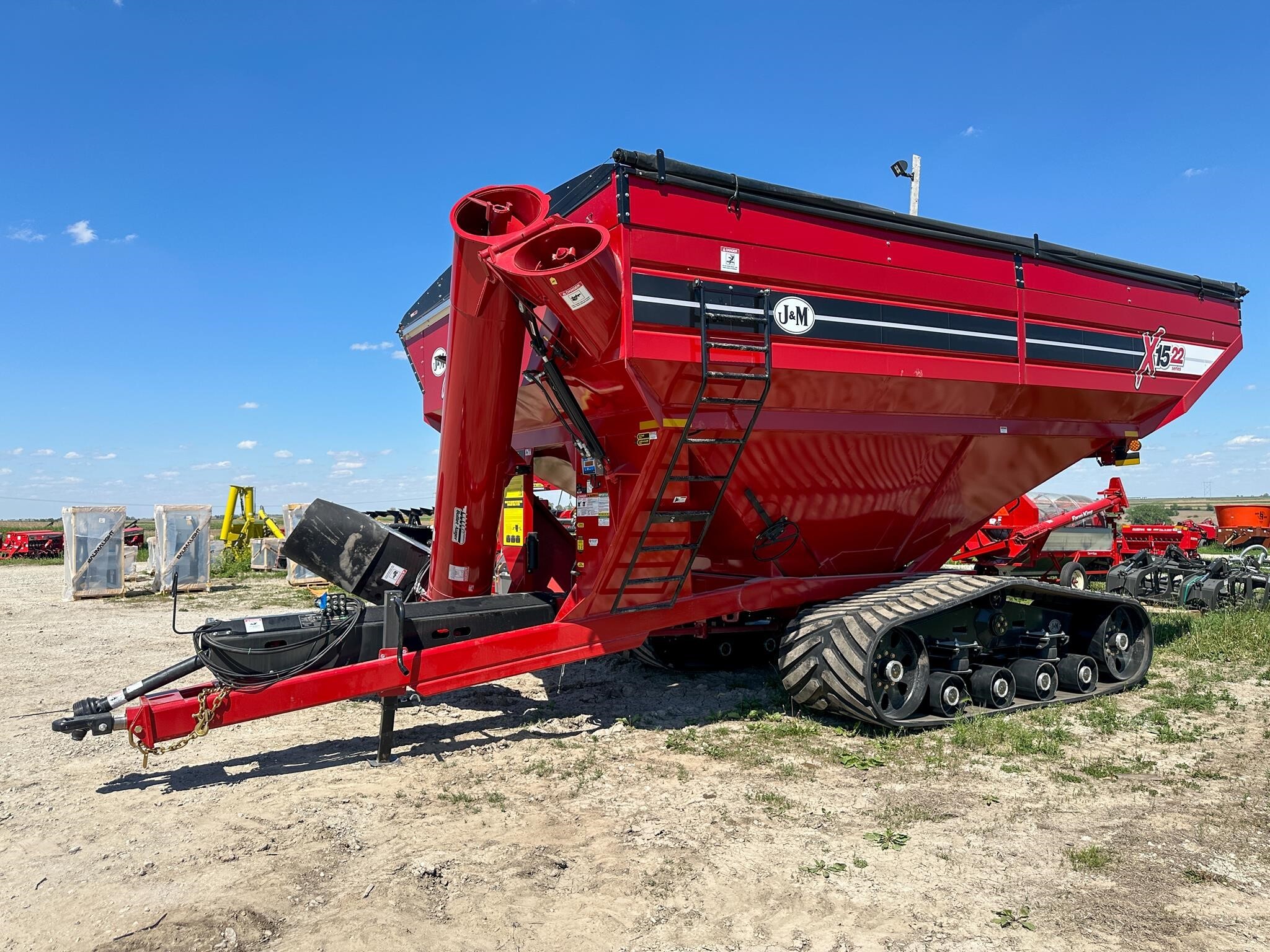 2026 J&M 1522-20T Grain Cart