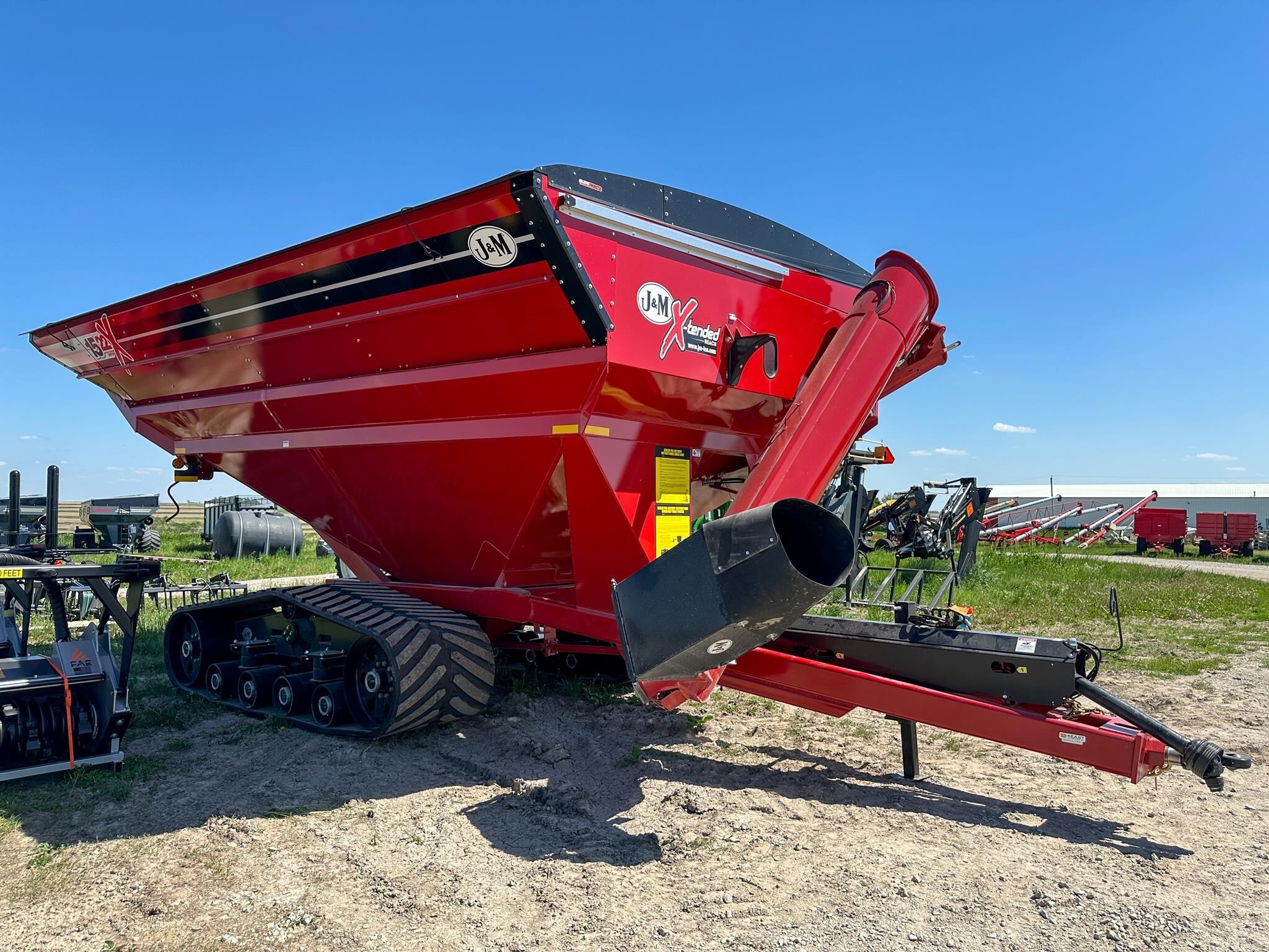 2026 J&M 1522-20T Grain Cart
