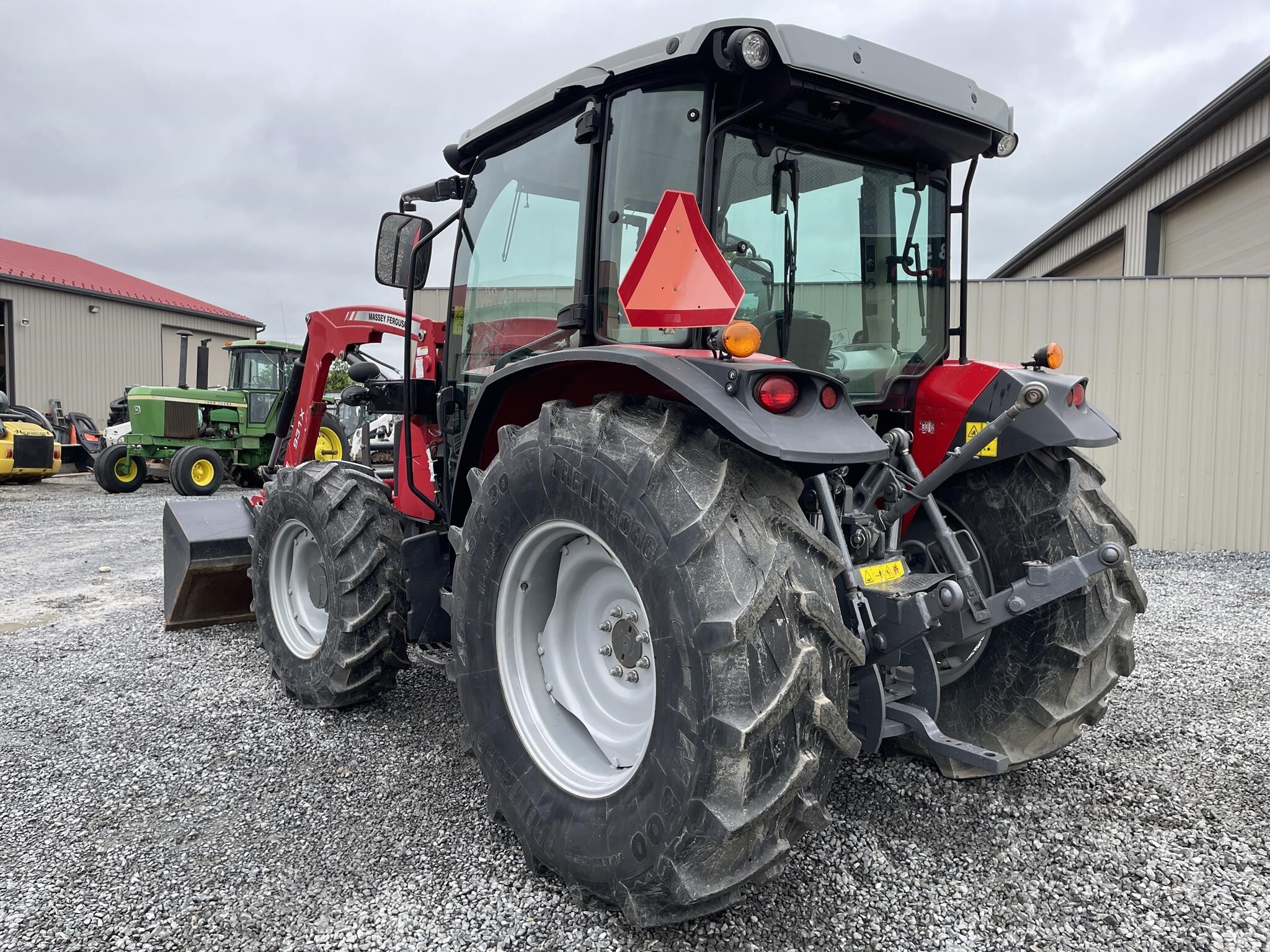 2016 Massey Ferguson 4710 Tractor
