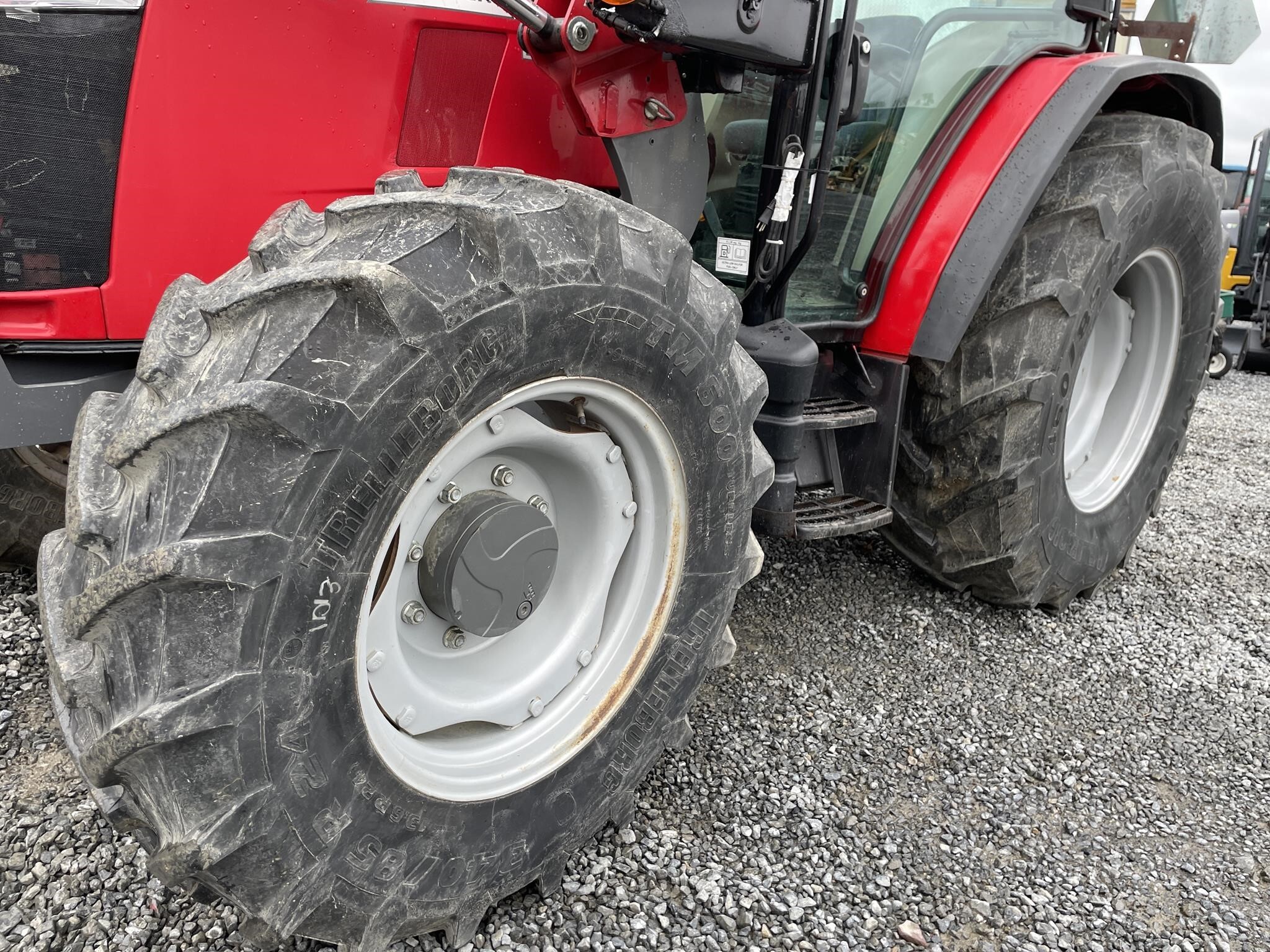 2016 Massey Ferguson 4710 Tractor