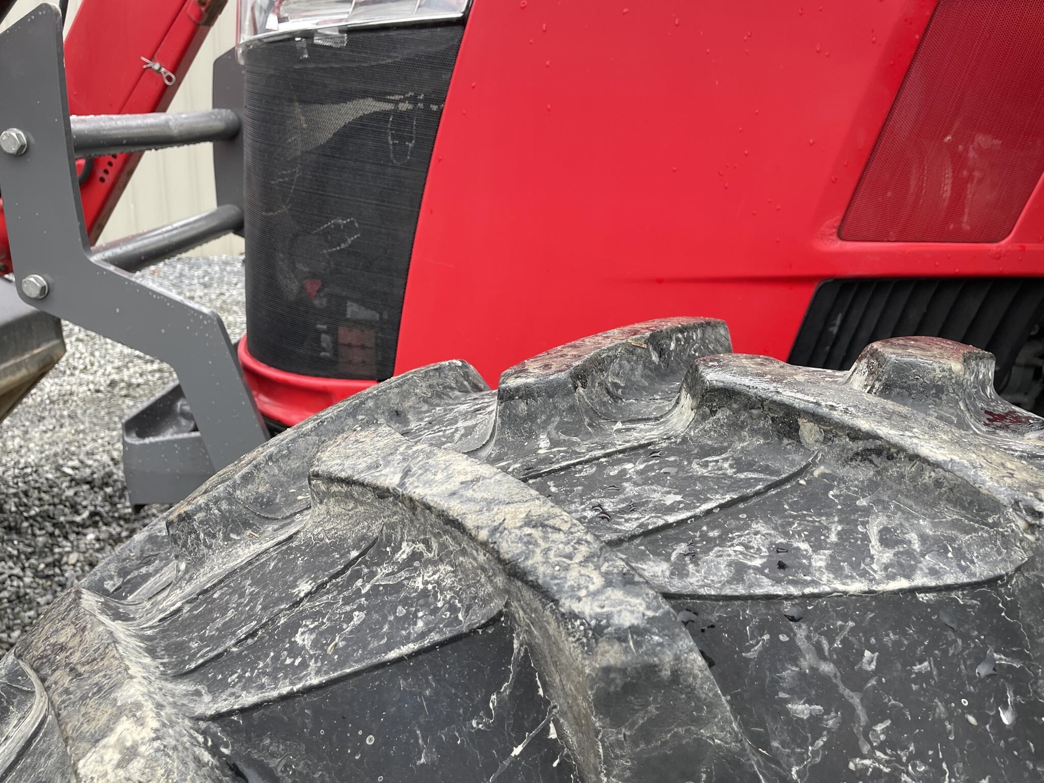 2016 Massey Ferguson 4710 Tractor