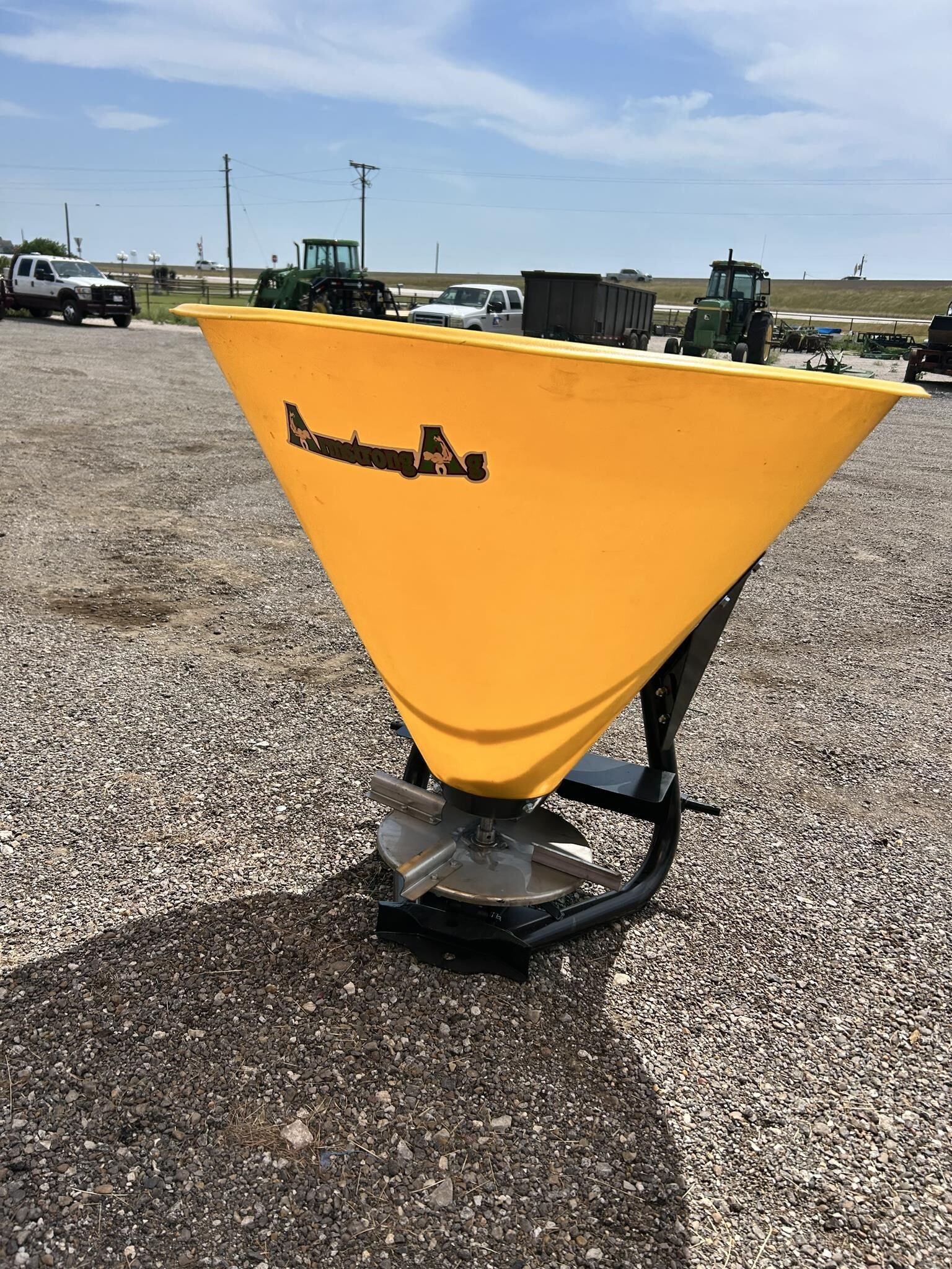 2025 Armstrong Ag SDRP5 Pull-Type Fertilizer Spreader