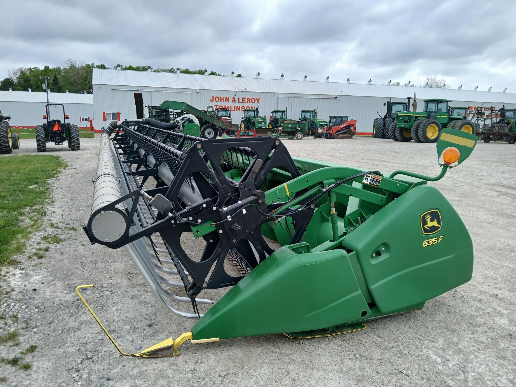 2008 John Deere 635F Platform