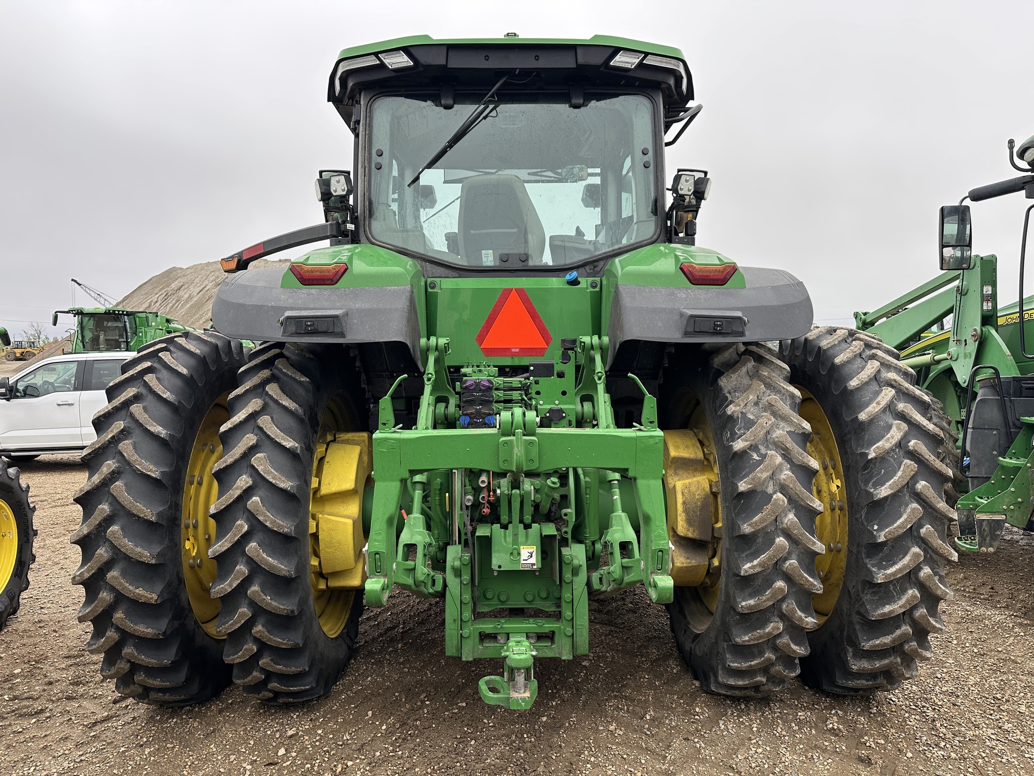 2024 John Deere 7R 250 Tractor