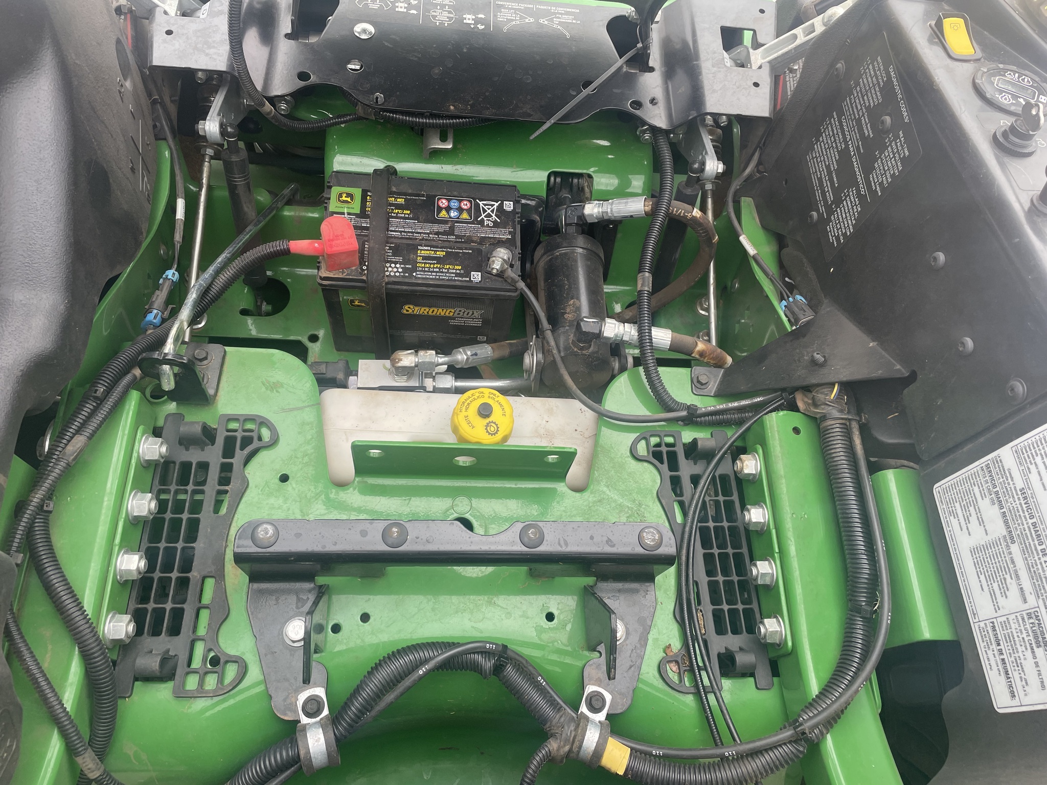 2022 John Deere Z930R Lawn Mower
