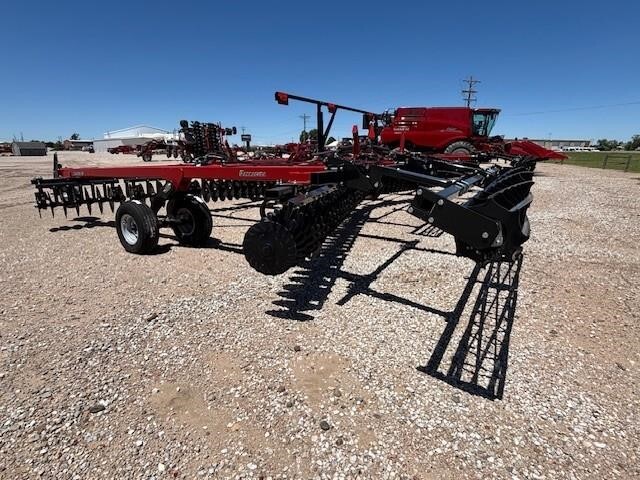 2024 Case IH True Tandem 335 Barracuda Vertical Tillage
