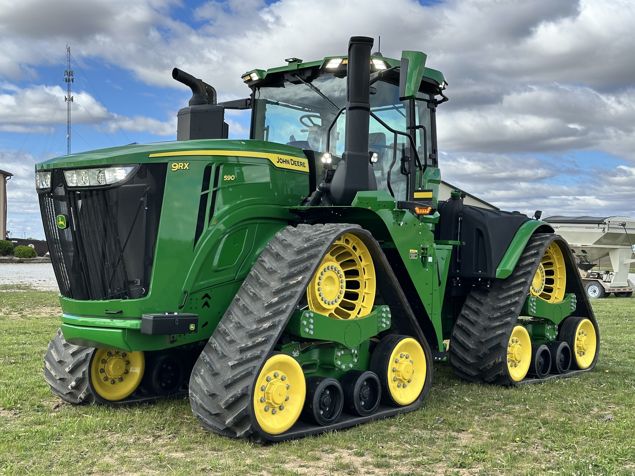 2023 John Deere 9RX 590 Tractor