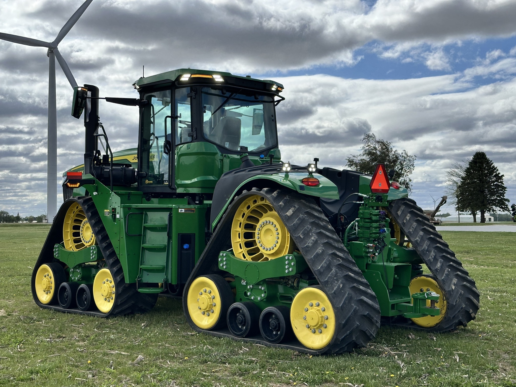 2023 John Deere 9RX 590 Tractor