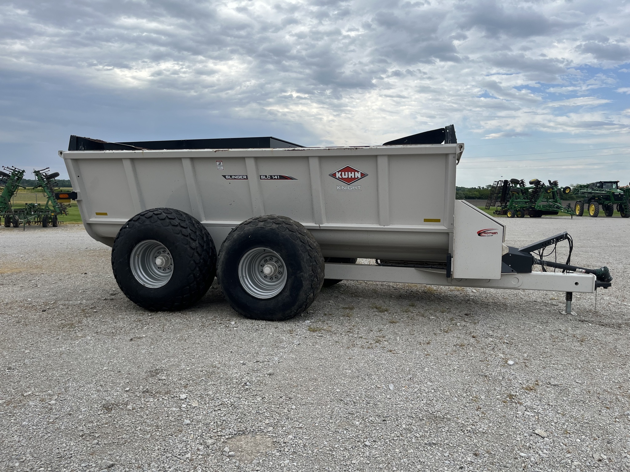 2022 Knight SLC141 Manure Spreader - $69,900 | Machinery Pete