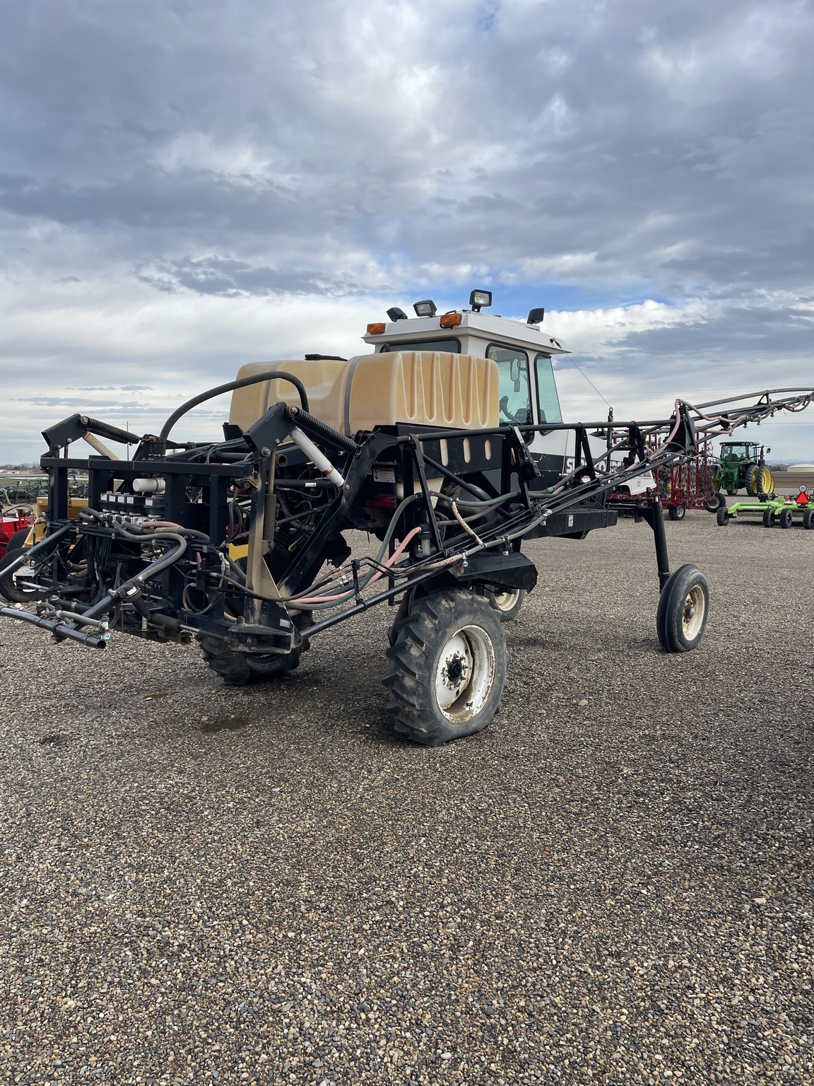  Spra-Coupe 4640 Self-Propelled Sprayer