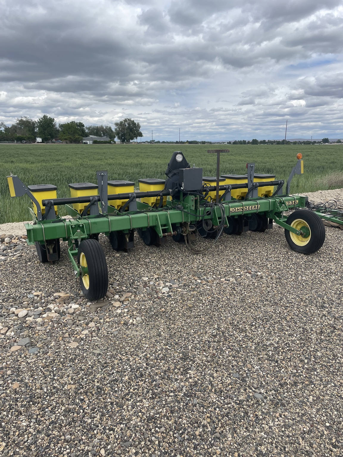 John Deere 1730 Planter