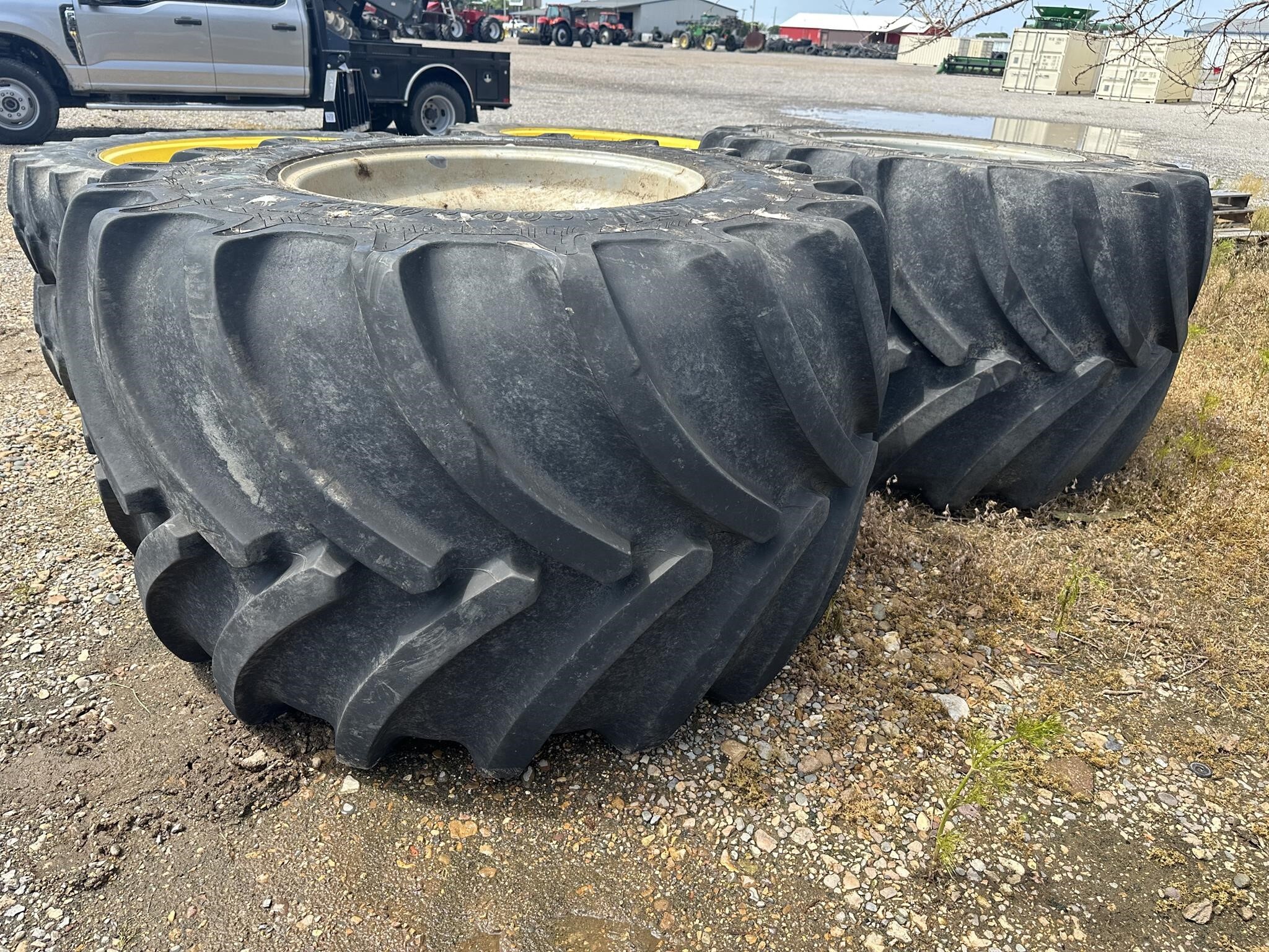  Goodyear 1000/40R32 Wheels / Tires / Track