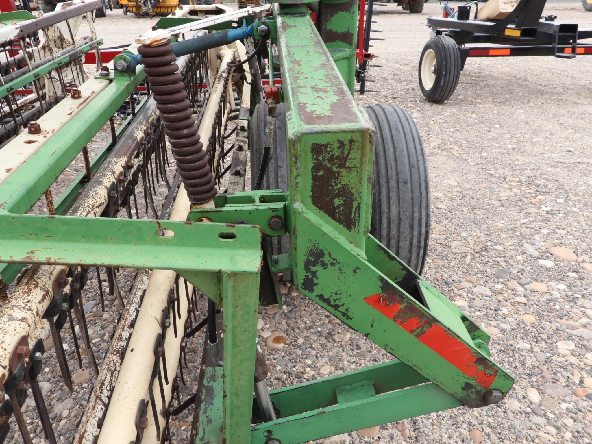 1980 Allen 8827 Rake - $6,000 | Machinery Pete