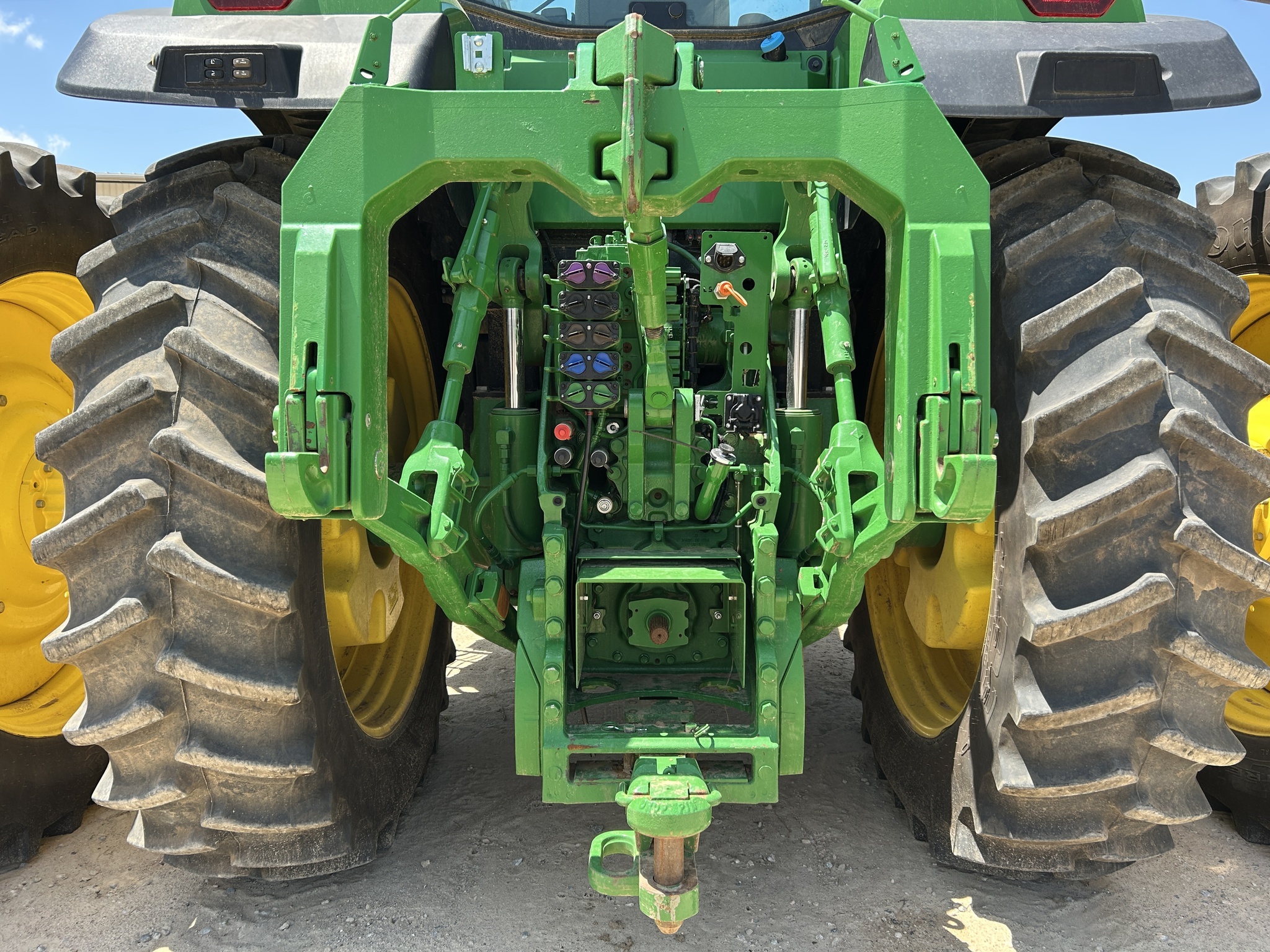 2023 John Deere 8R 410 Tractor