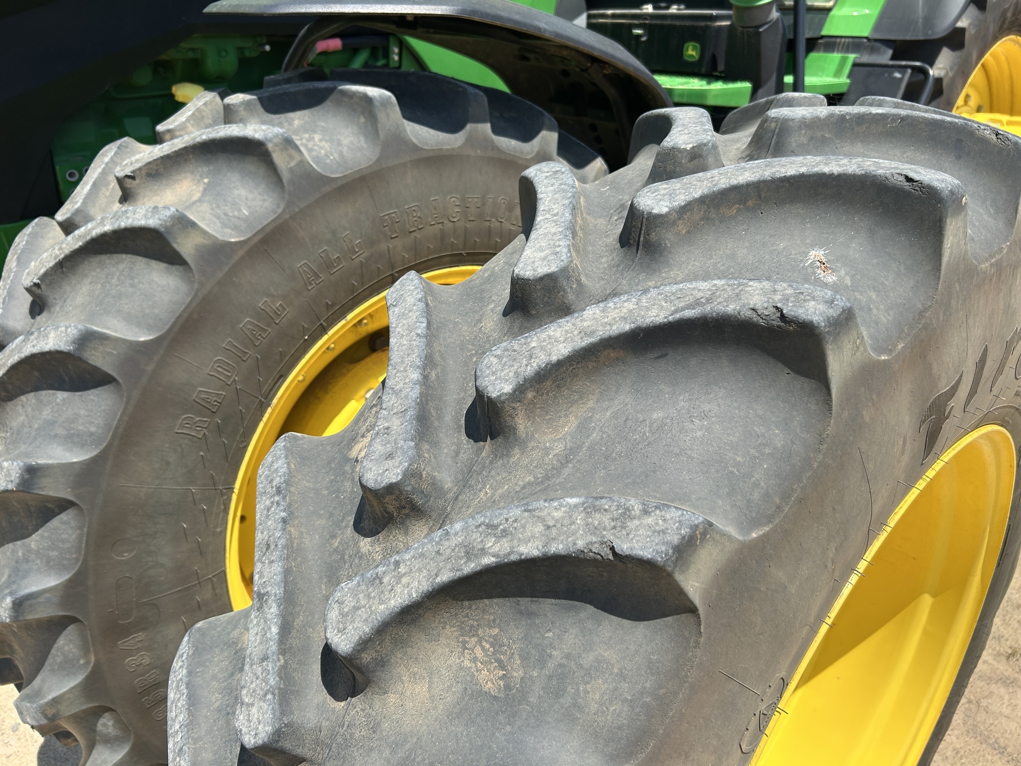 2023 John Deere 8R 410 Tractor