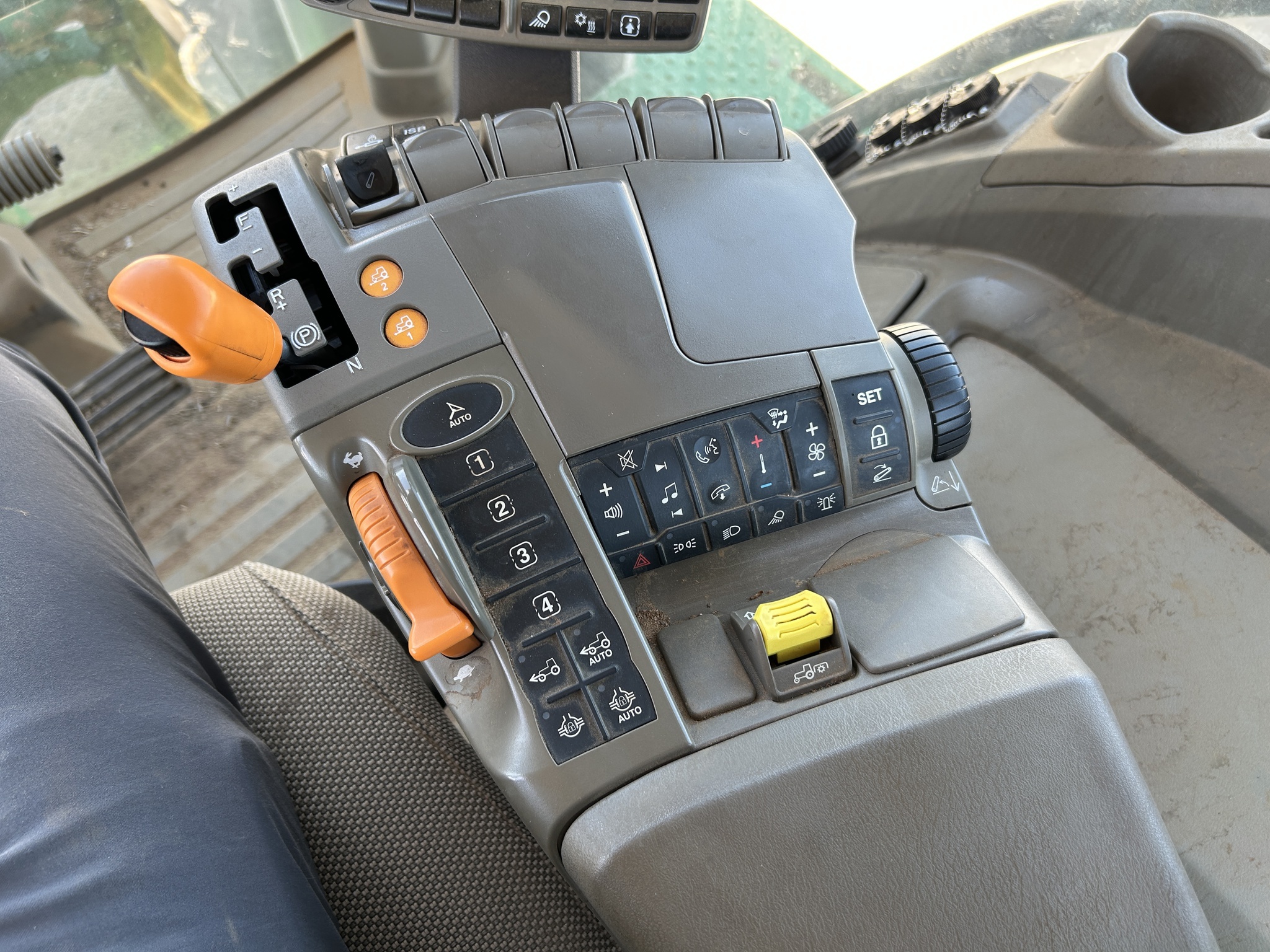 2023 John Deere 8R 410 Tractor