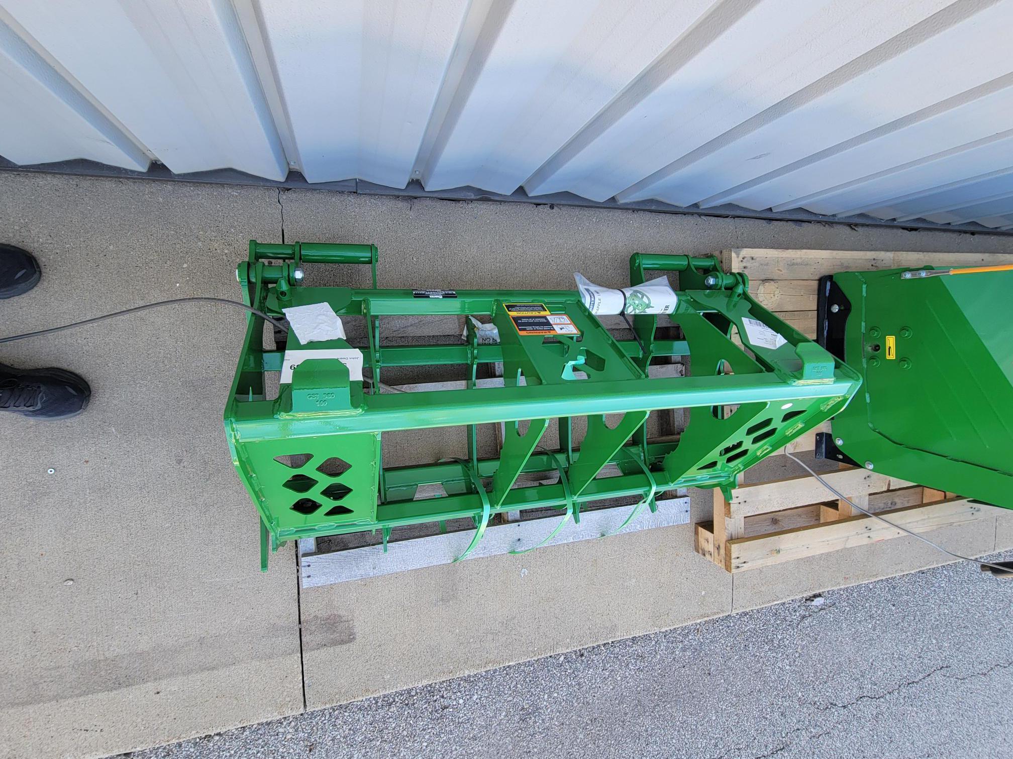  Frontier MG20F Loader and Skid Steer Attachment